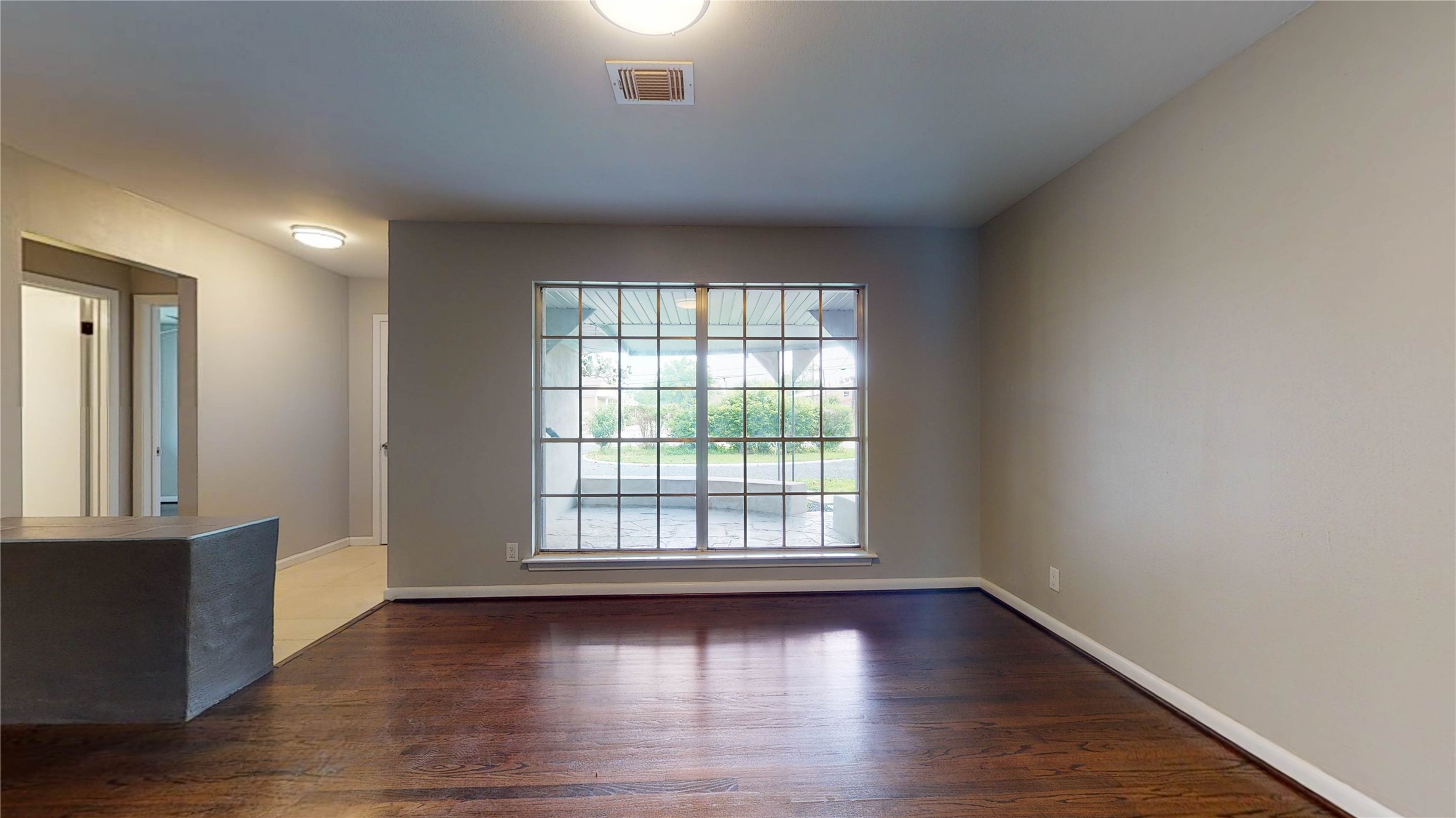 941 W 17th Street Property Photo 14