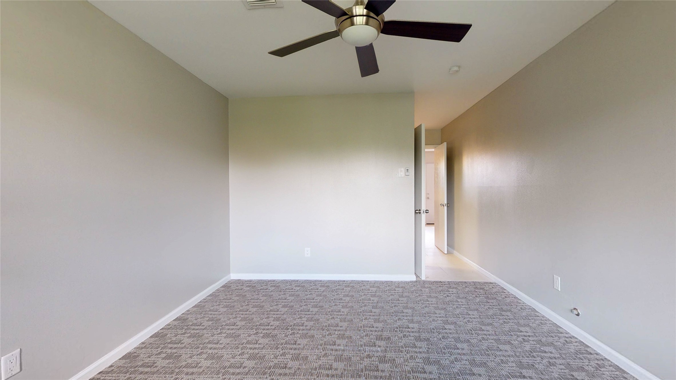 941 W 17th Street Property Photo 26