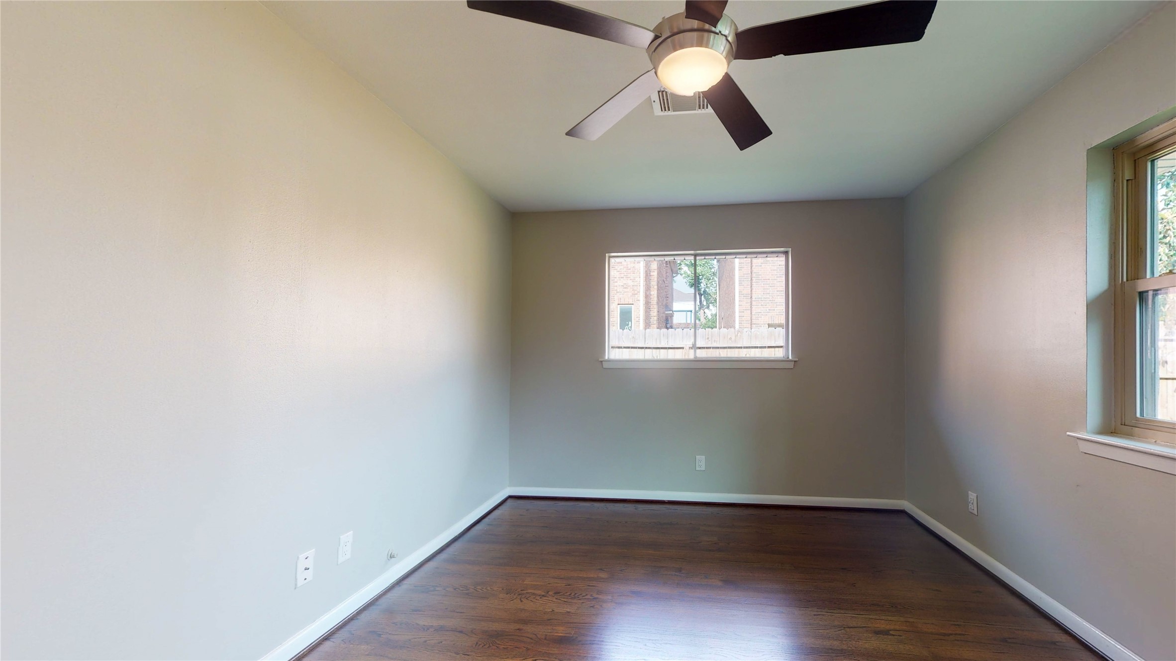941 W 17th Street Property Photo 30