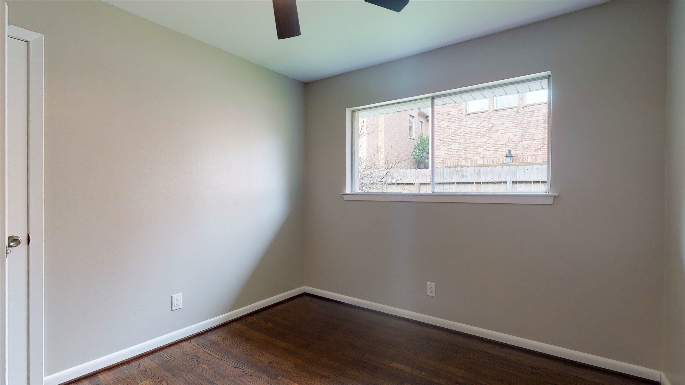 941 W 17th Street Property Photo 34