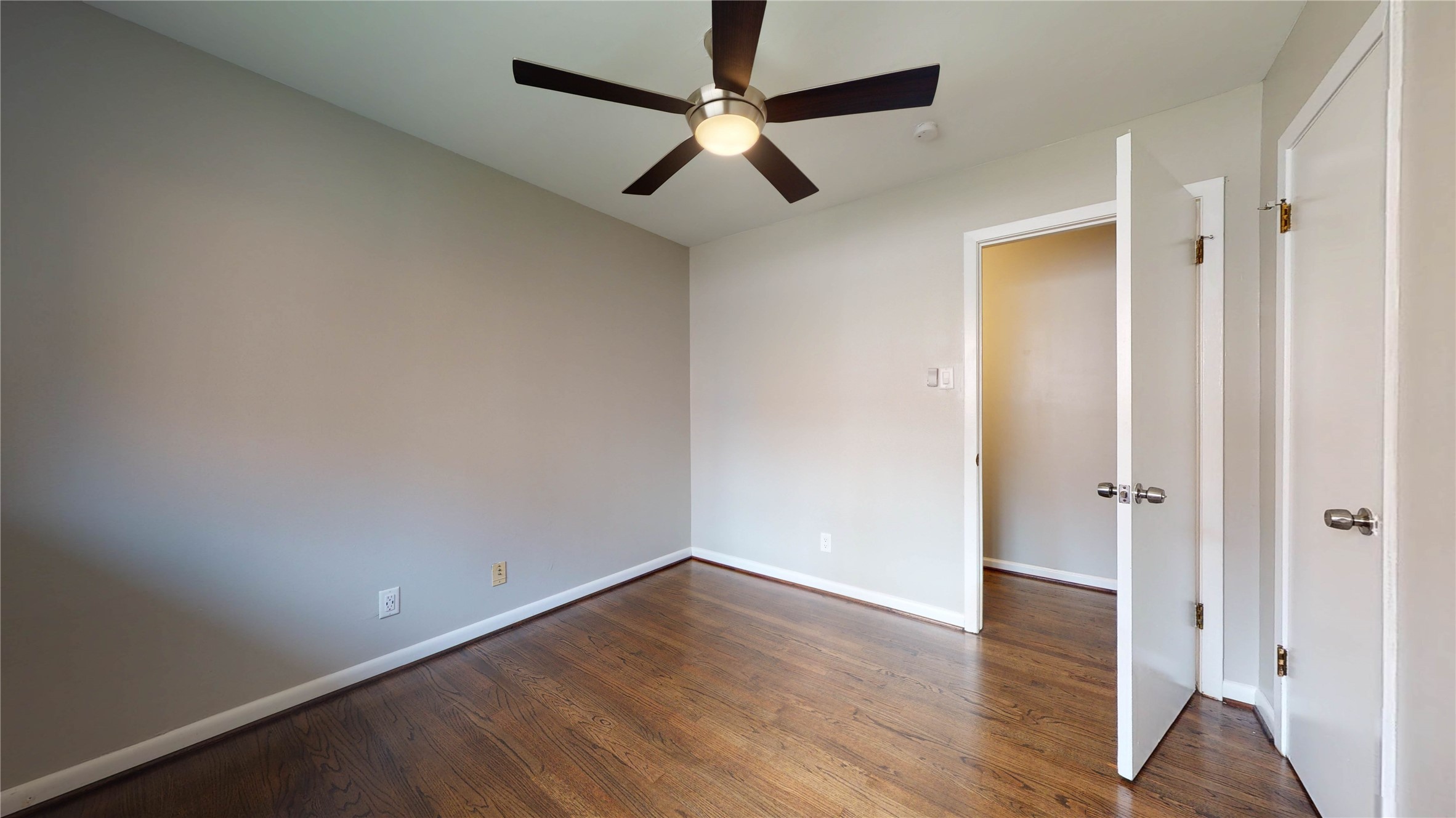 941 W 17th Street Property Photo 35