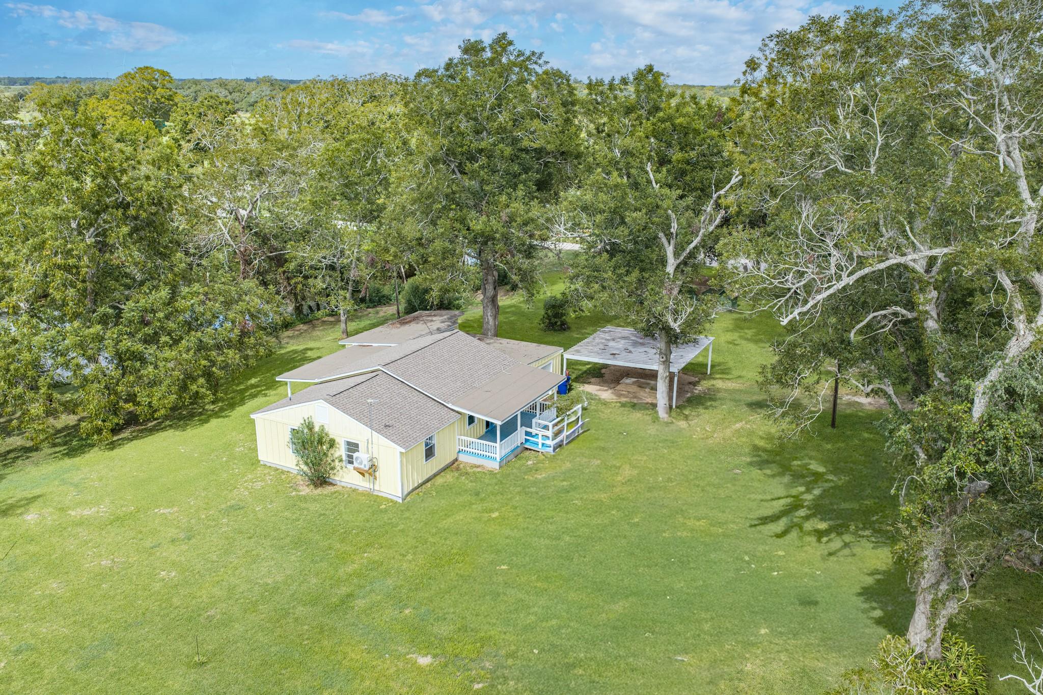 387 County Road 268 Property Photo 2