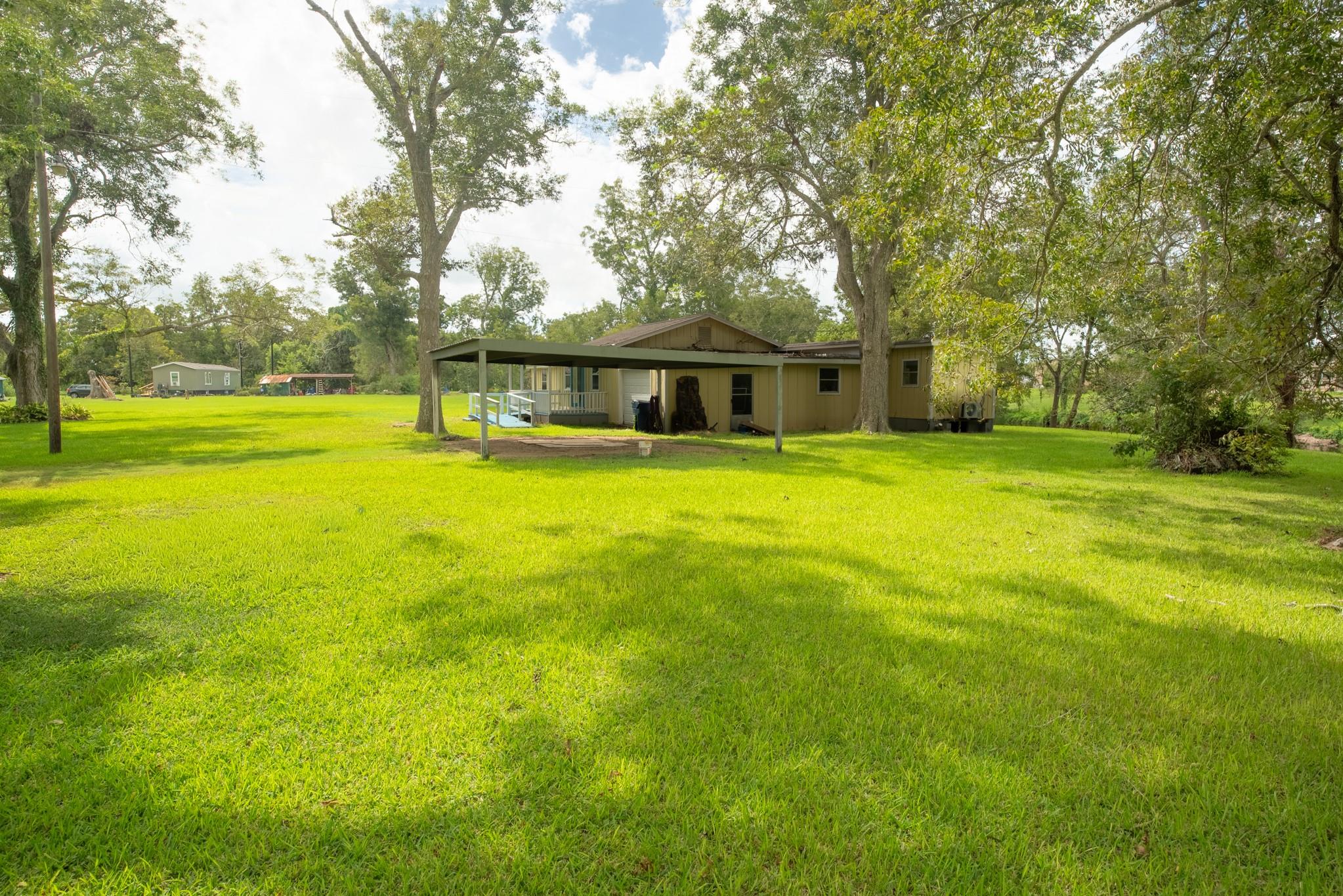 387 County Road 268 Property Photo 28