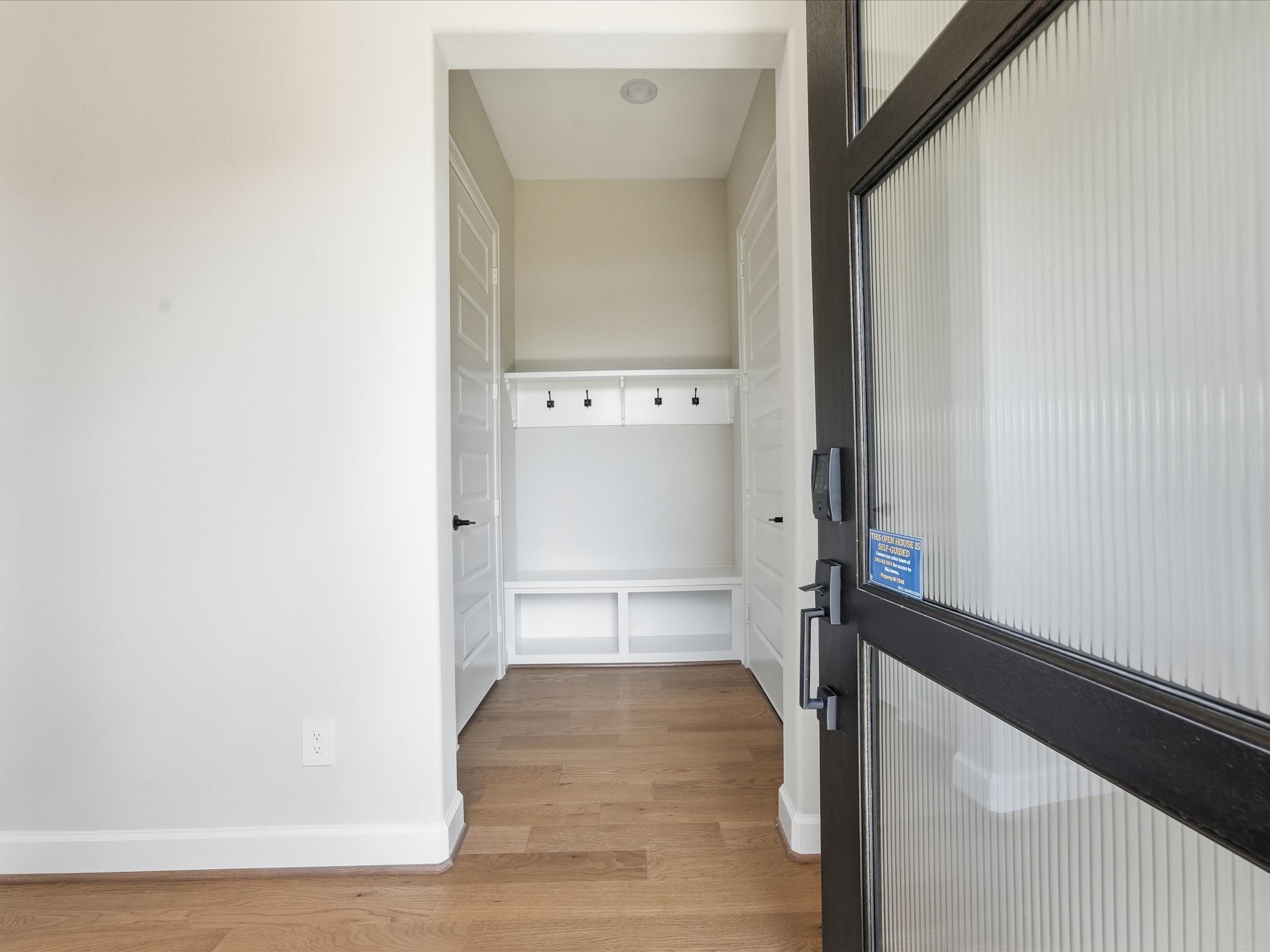 7208 Shadyvilla Lane Property Photo 4
