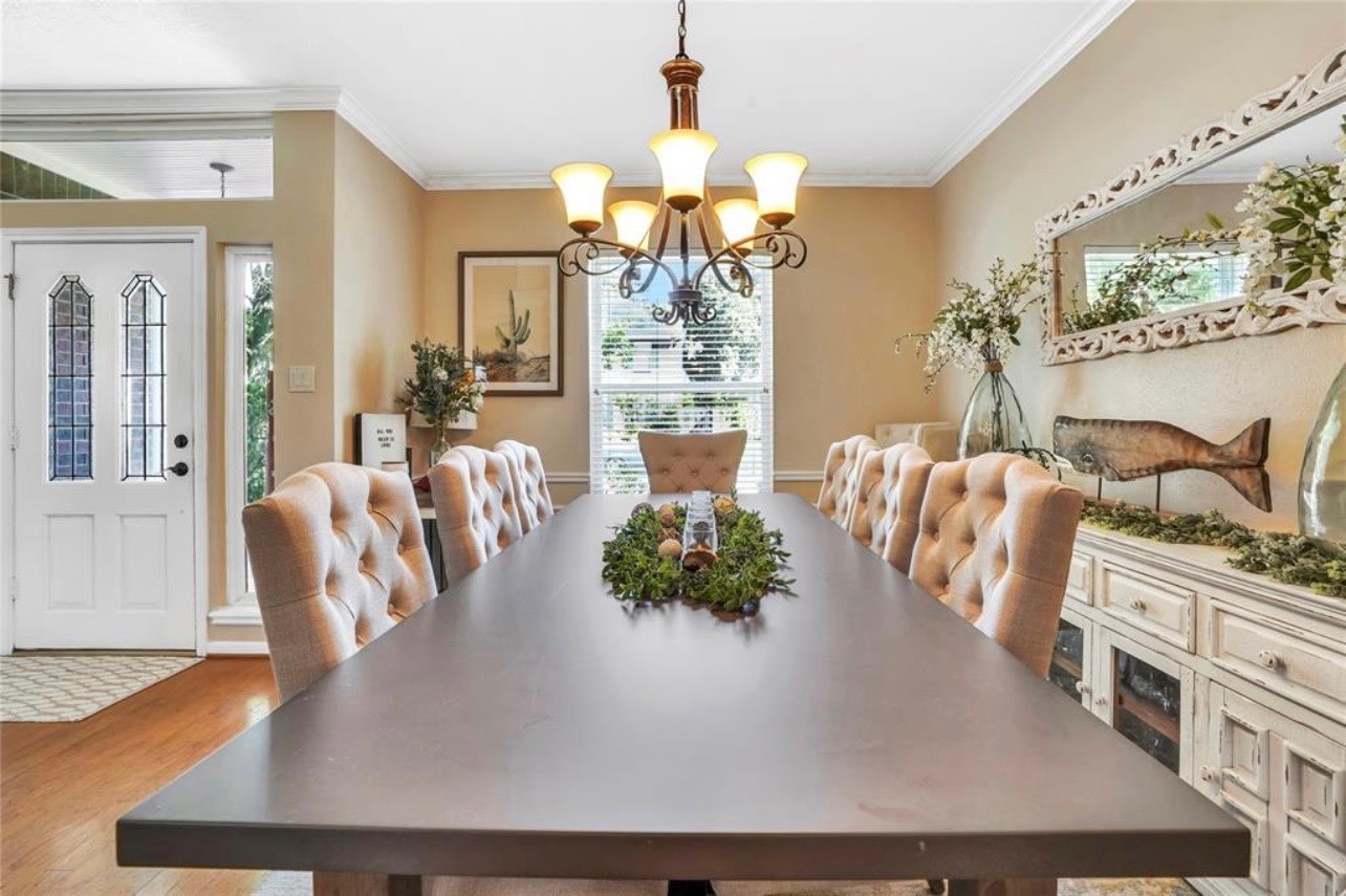 18214 Spruce Creek Drive Property Photo 4