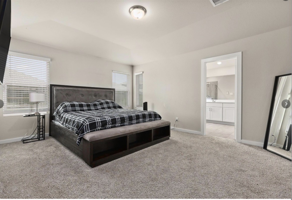 10218 Hermann Trace Property Photo 6