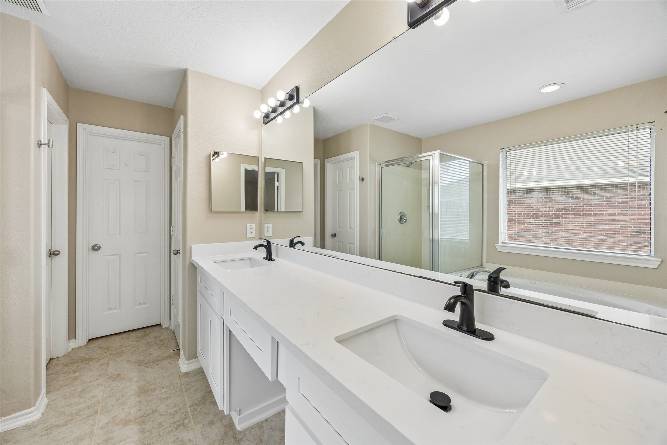 12030 Parkers Hideaway Drive Property Photo 11
