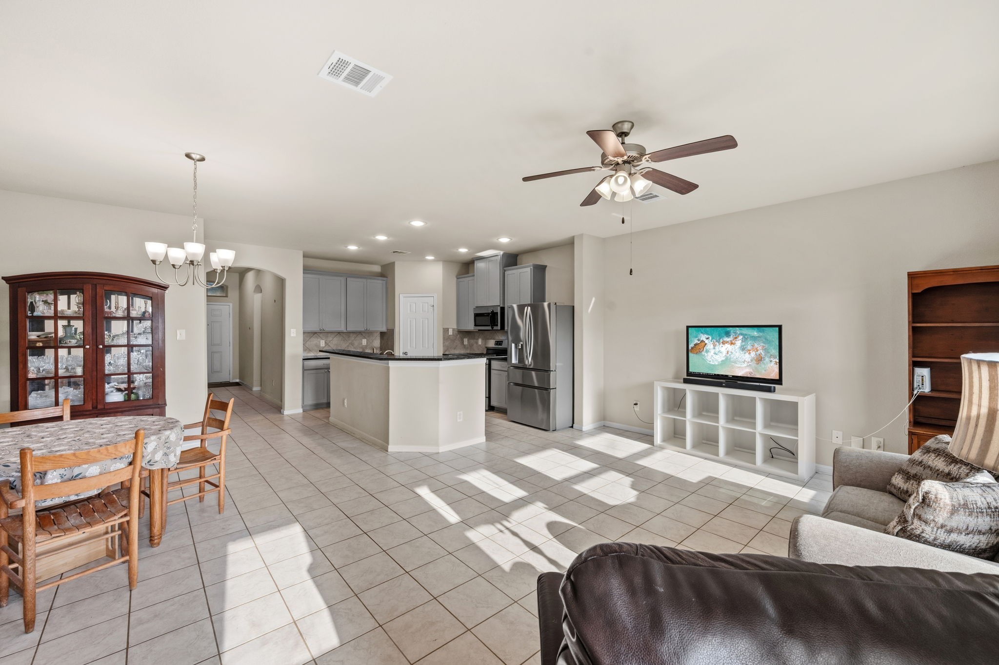 15620 All Star Drive Property Photo 10