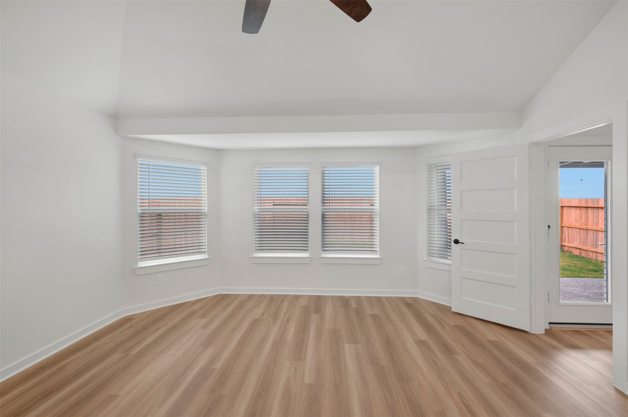 30910 Newcomb Landing Lane Property Photo 5