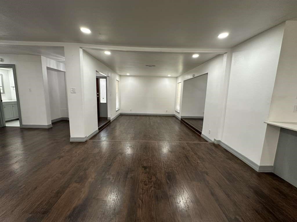 5850 Paisley Street Property Photo 5