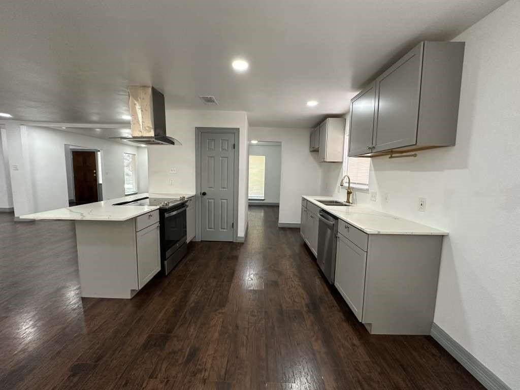 5850 Paisley Street Property Photo 7