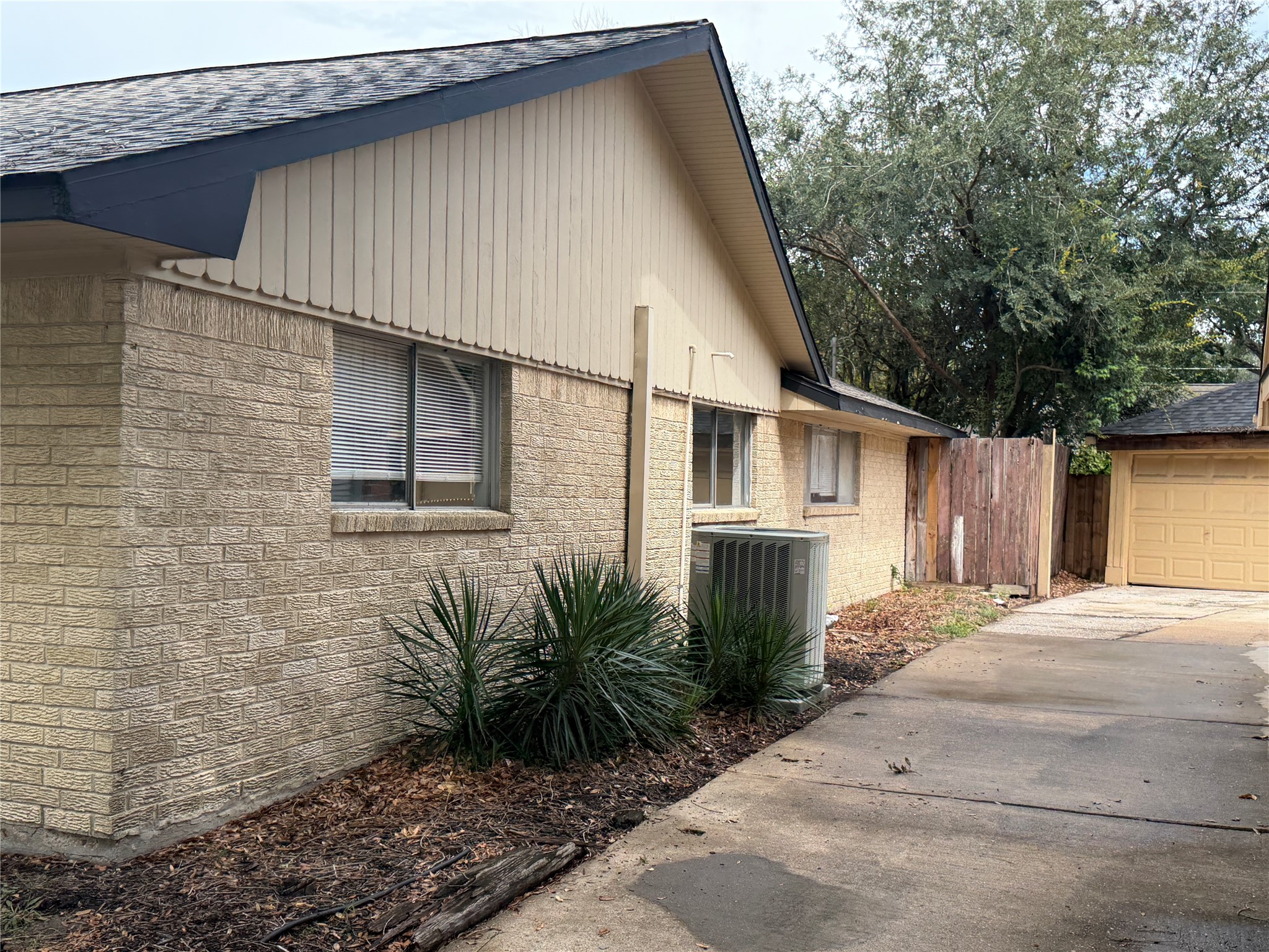 5850 Paisley Street Property Photo 18