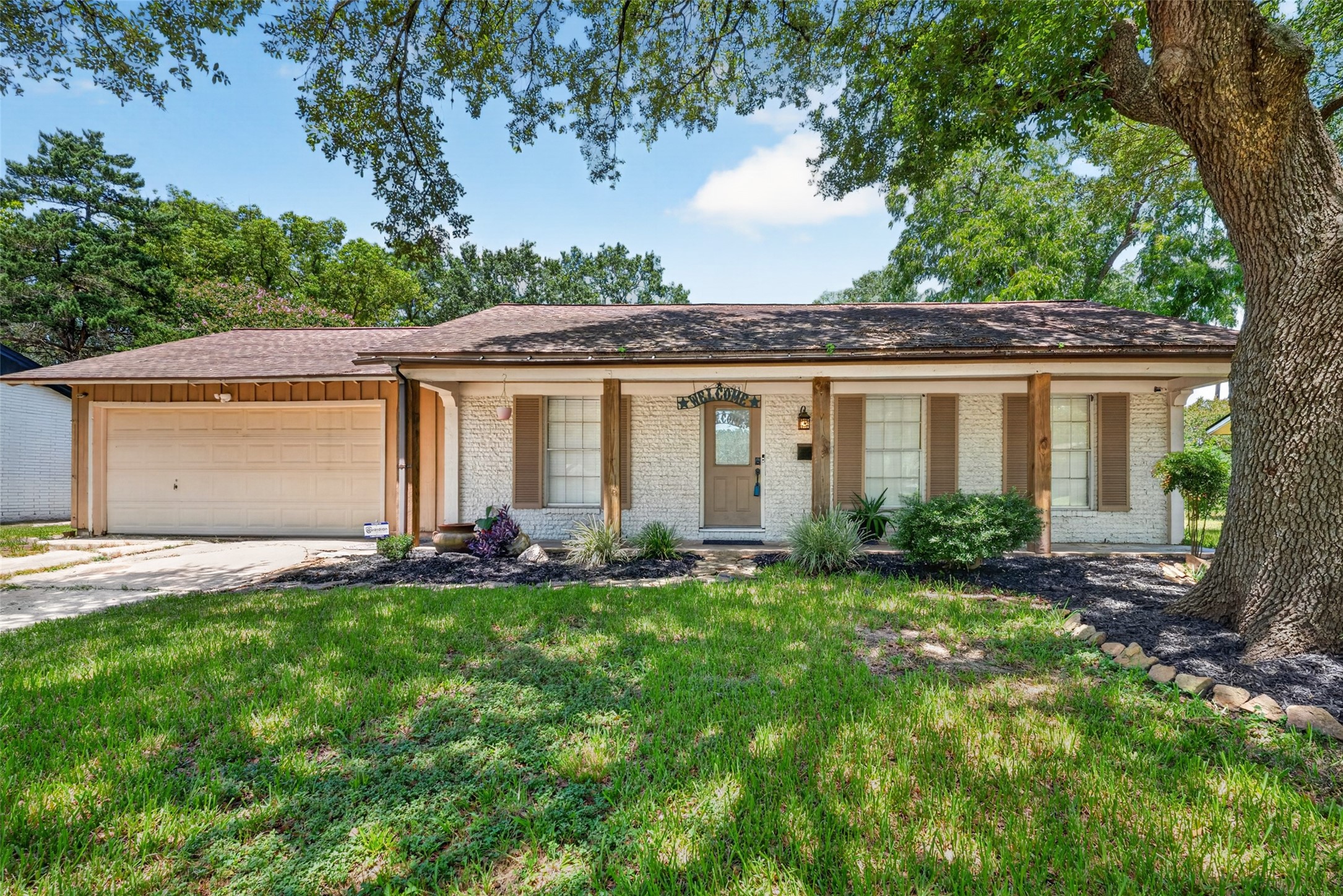 10263 Old Orchard Road Property Photo 2