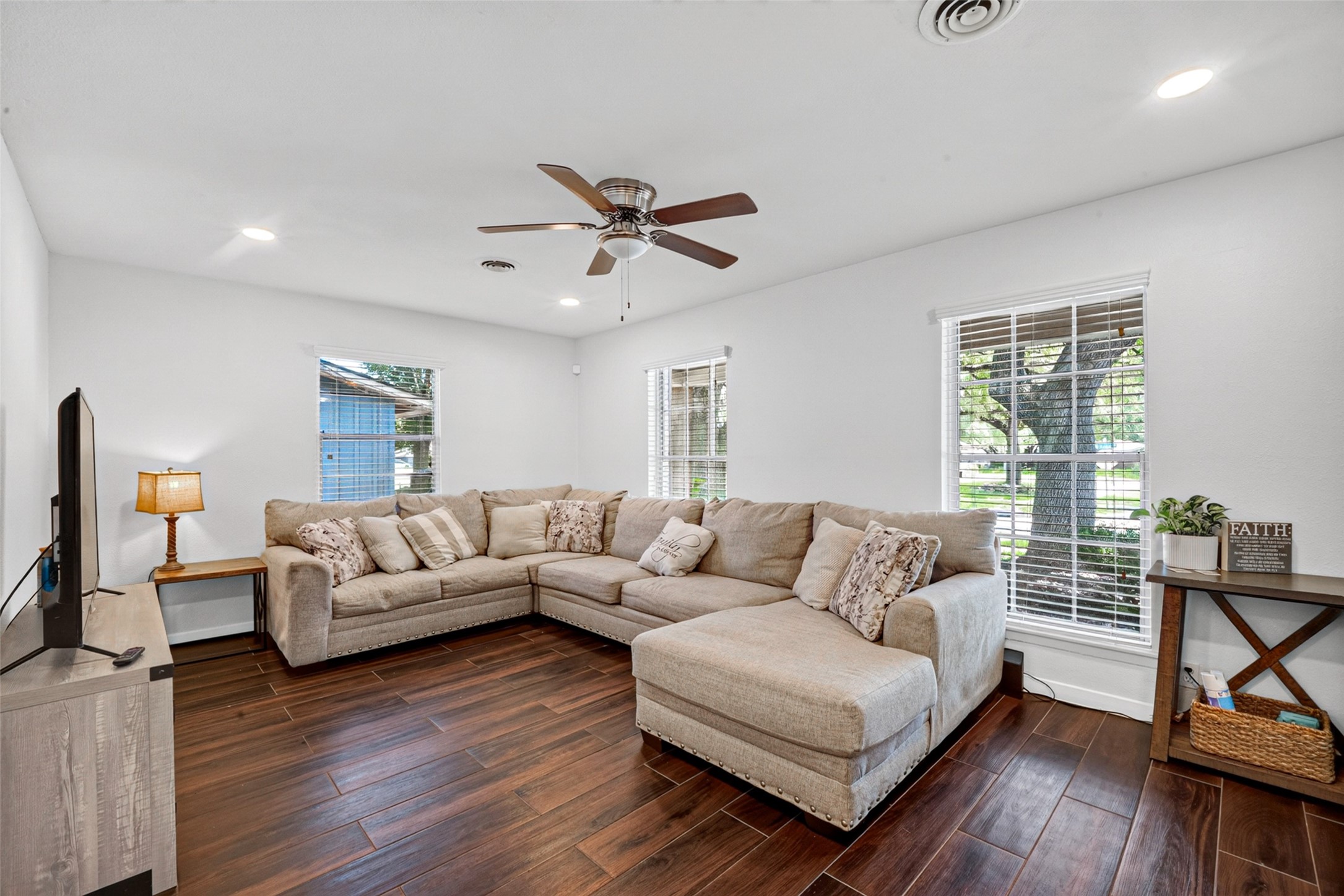 10263 Old Orchard Road Property Photo 5