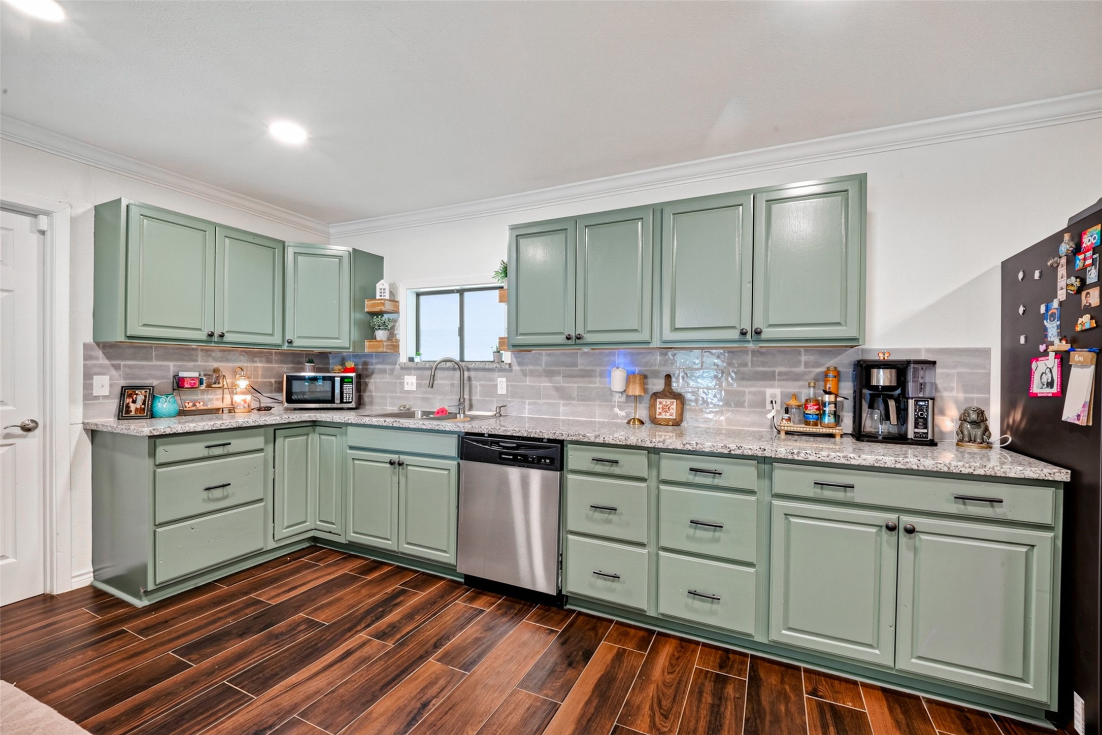 10263 Old Orchard Road Property Photo 8