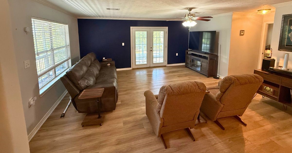 445 Loop Drive Property Photo 9