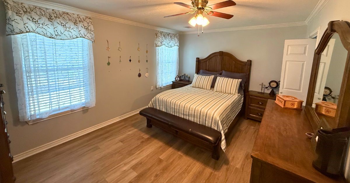 445 Loop Drive Property Photo 11