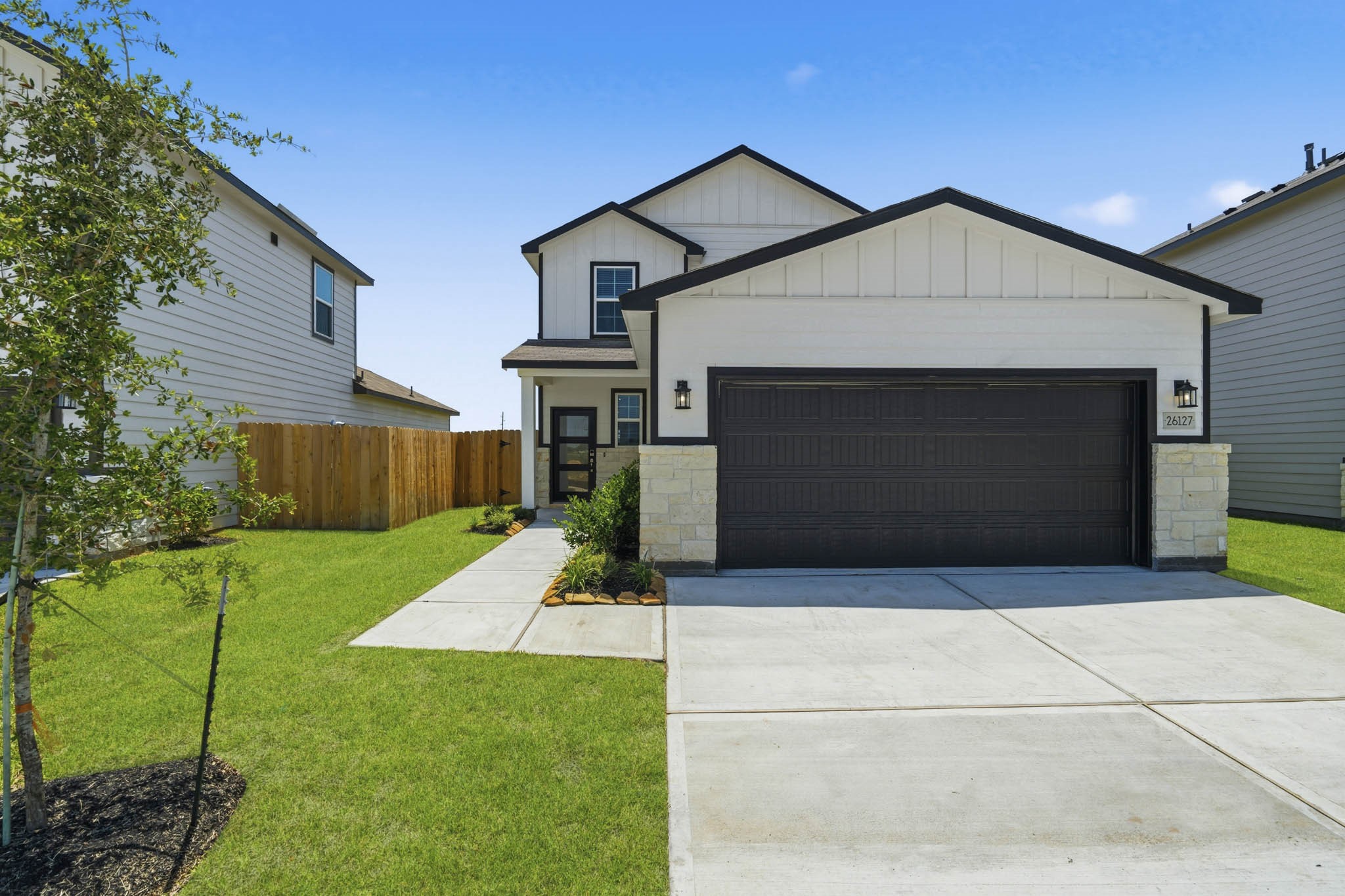 26127 Venus Trap Trail Property Photo 1