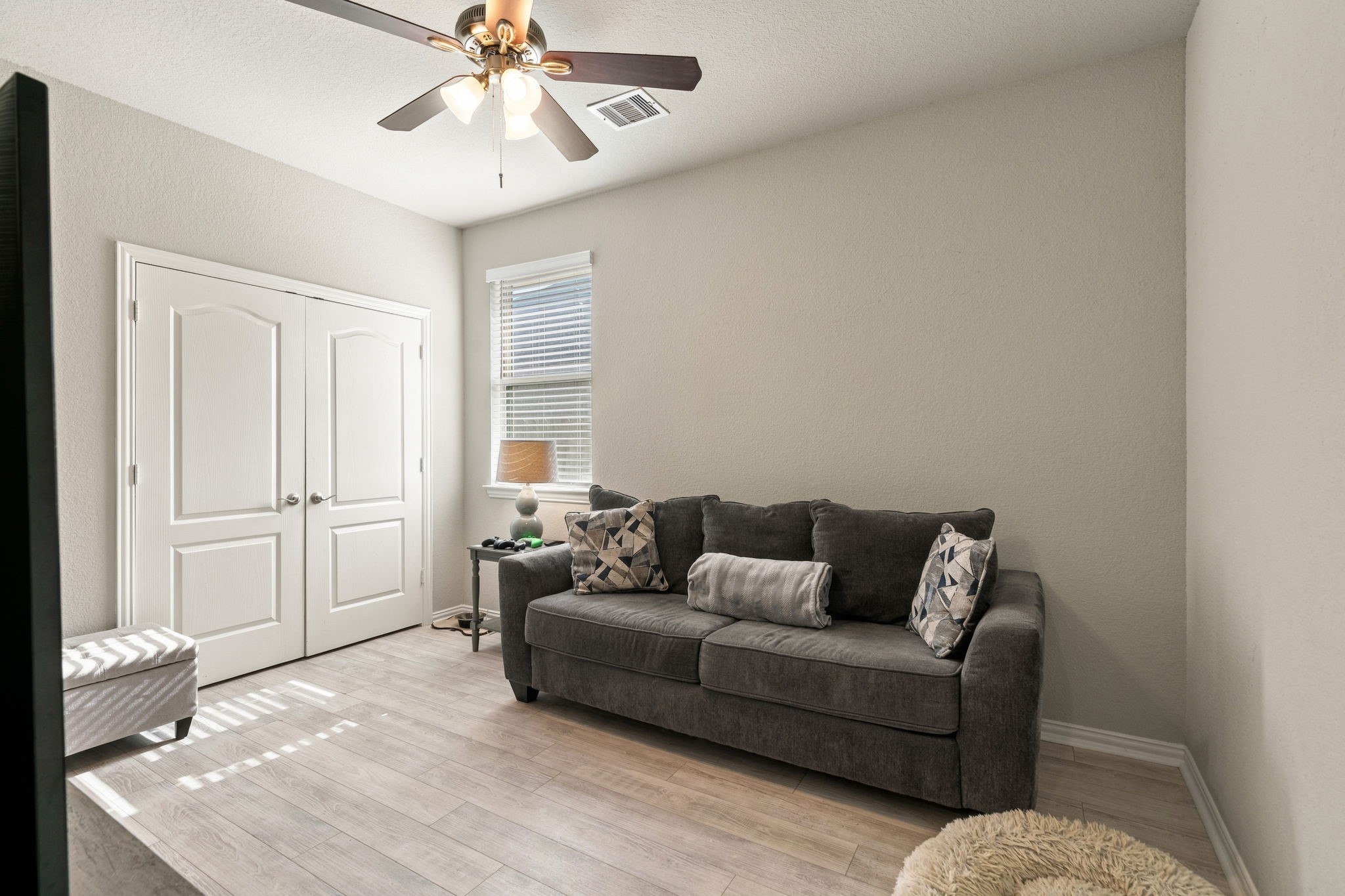 31410 Whitfield Court Property Photo 9