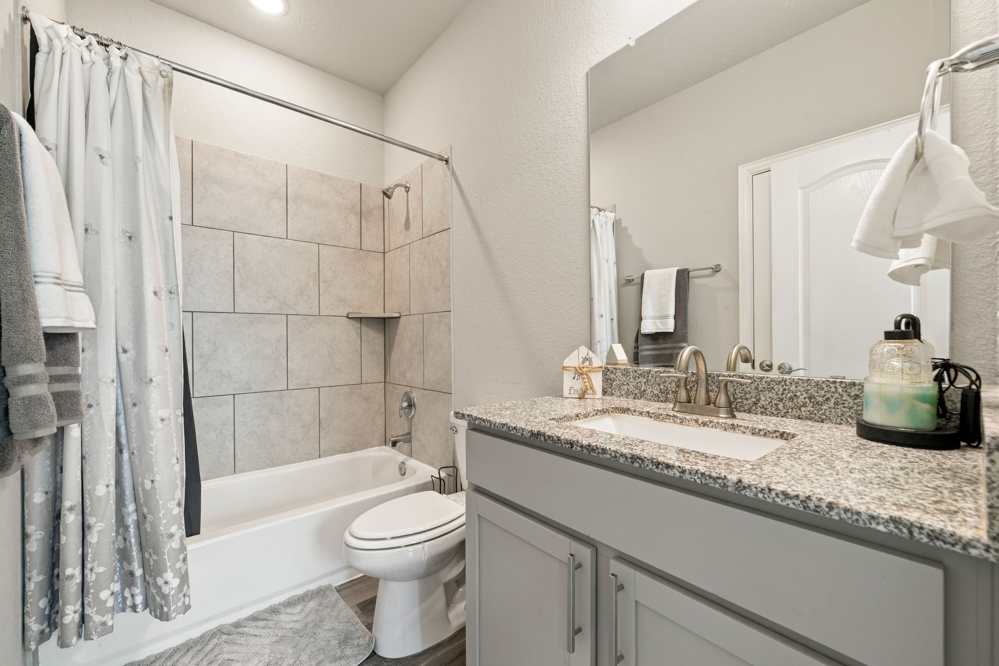 31410 Whitfield Court Property Photo 11