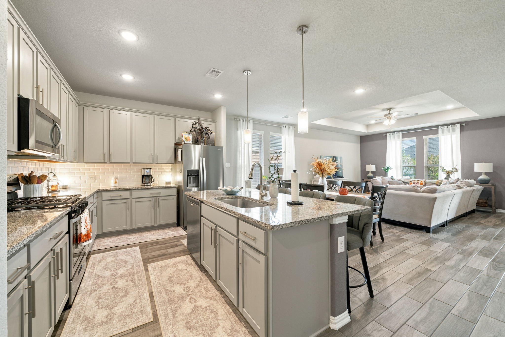 31410 Whitfield Court Property Photo 12