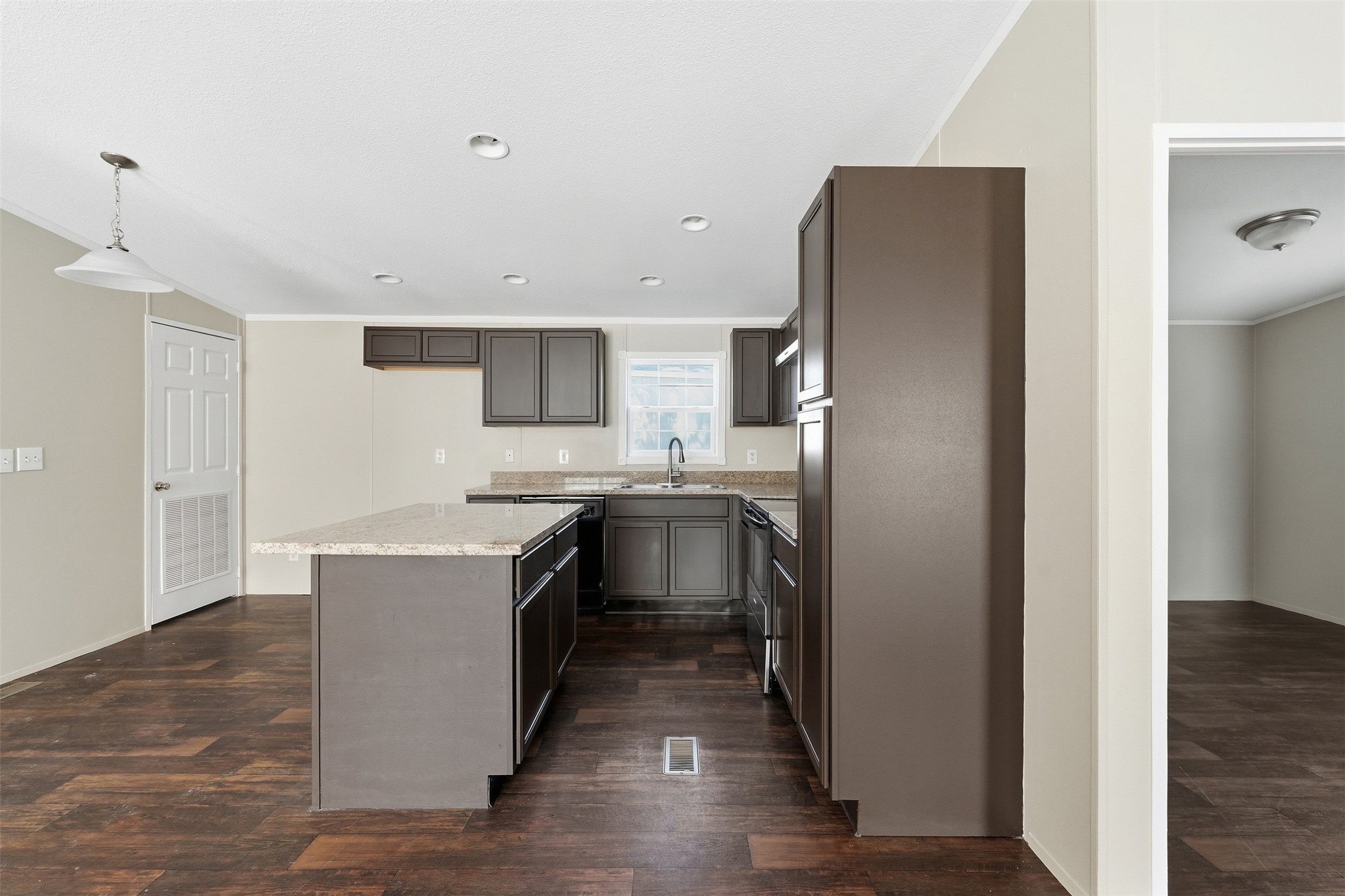 114 Dolphin Harbor N Property Photo 2