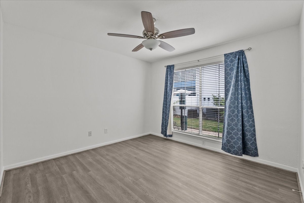 3506 Cove View Boulevard 303 Property Photo 12