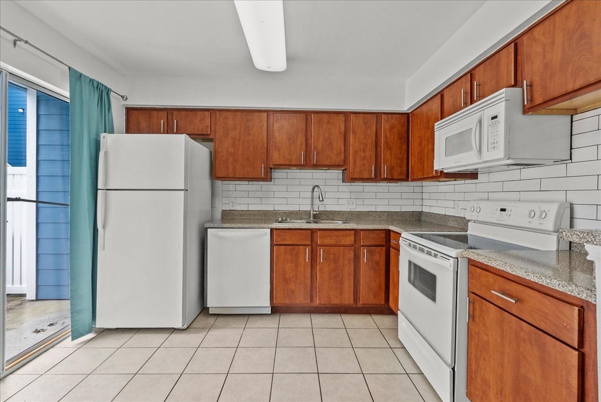3506 Cove View Boulevard 303 Property Photo 14