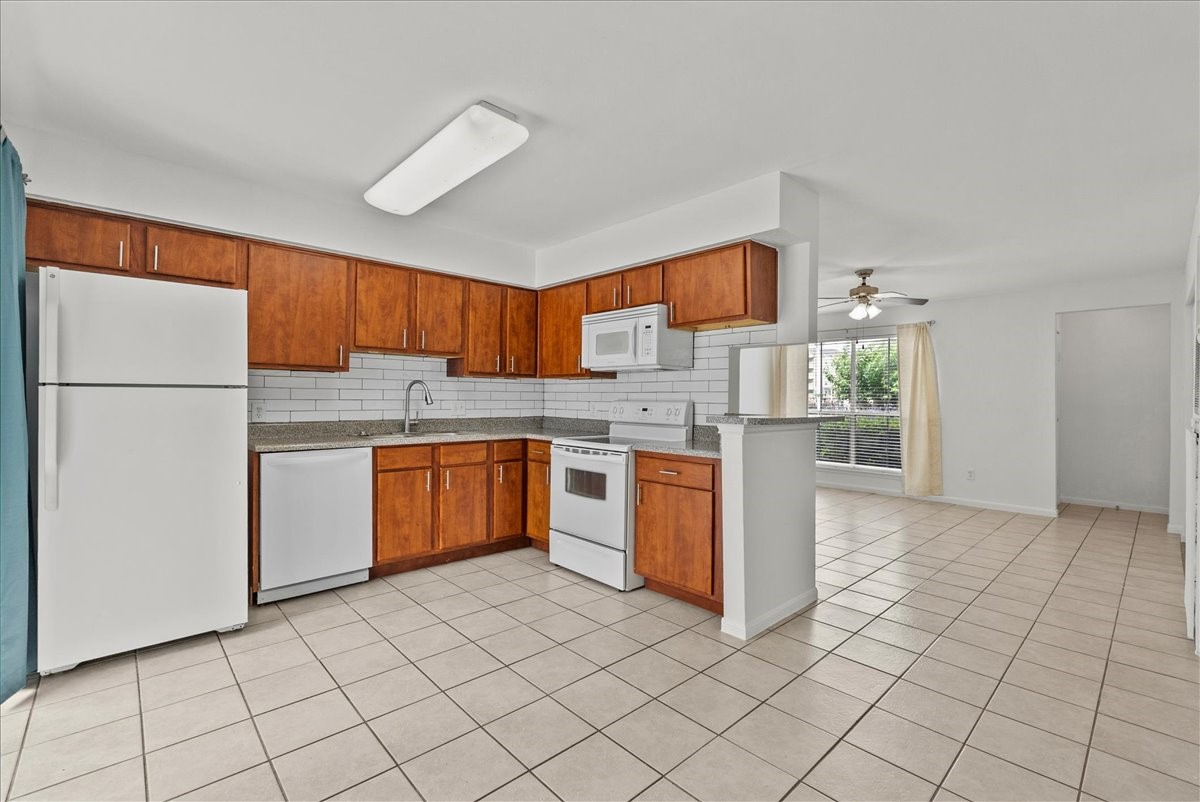 3506 Cove View Boulevard 303 Property Photo 16