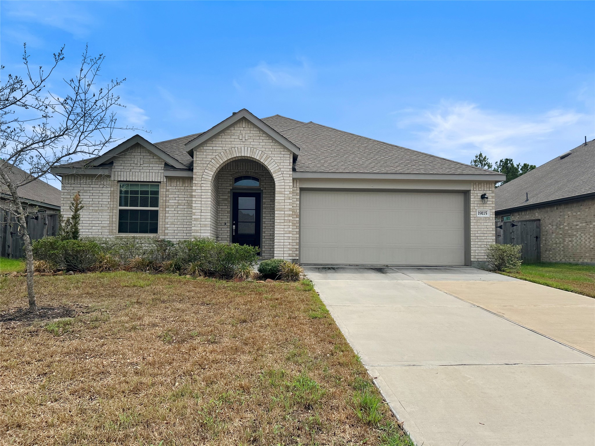 19115 Pinewood Grove Trail Property Photo 1