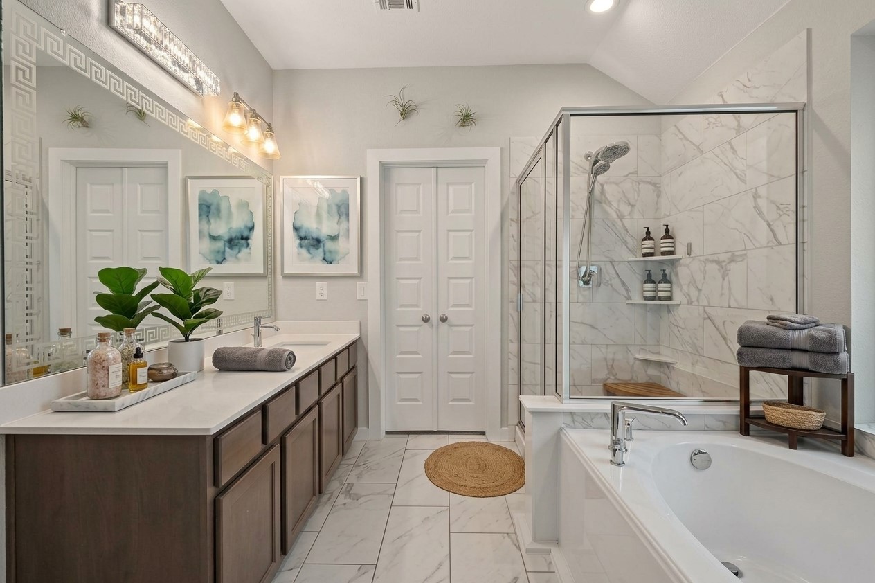 11638 Colossal Oak Drive Property Photo 4