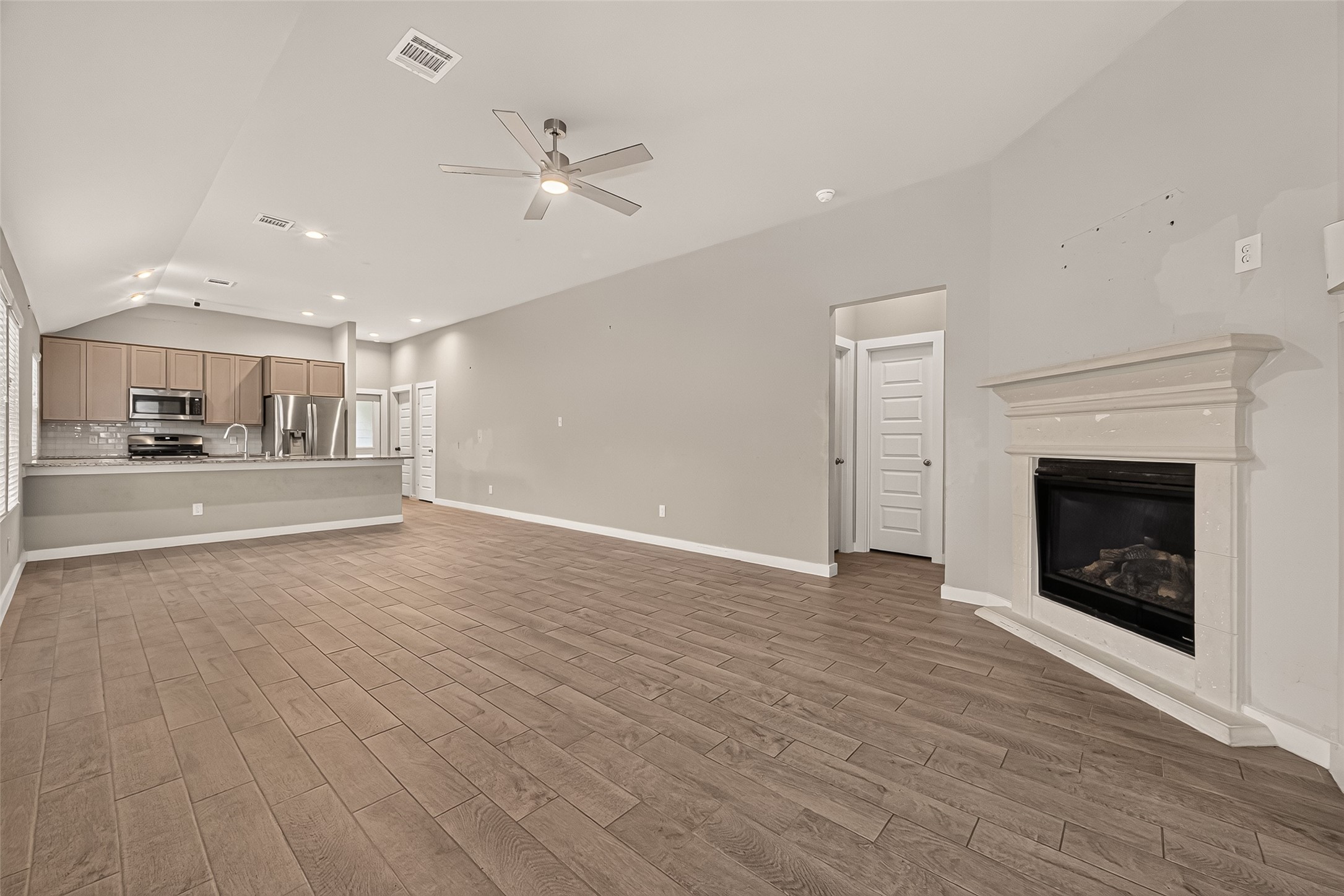 11638 Colossal Oak Drive Property Photo 7