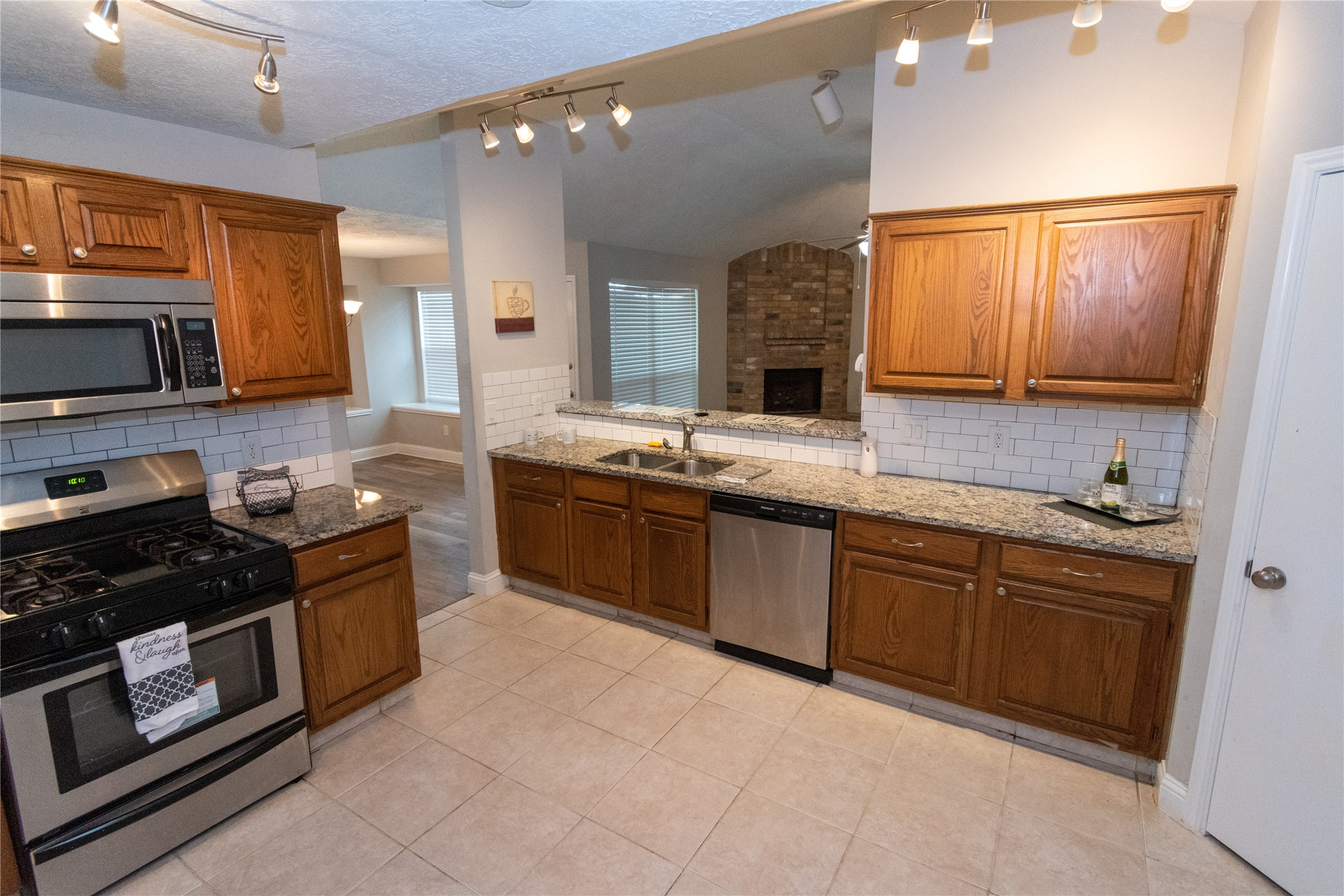 1009 Wildwood Drive Property Photo 5