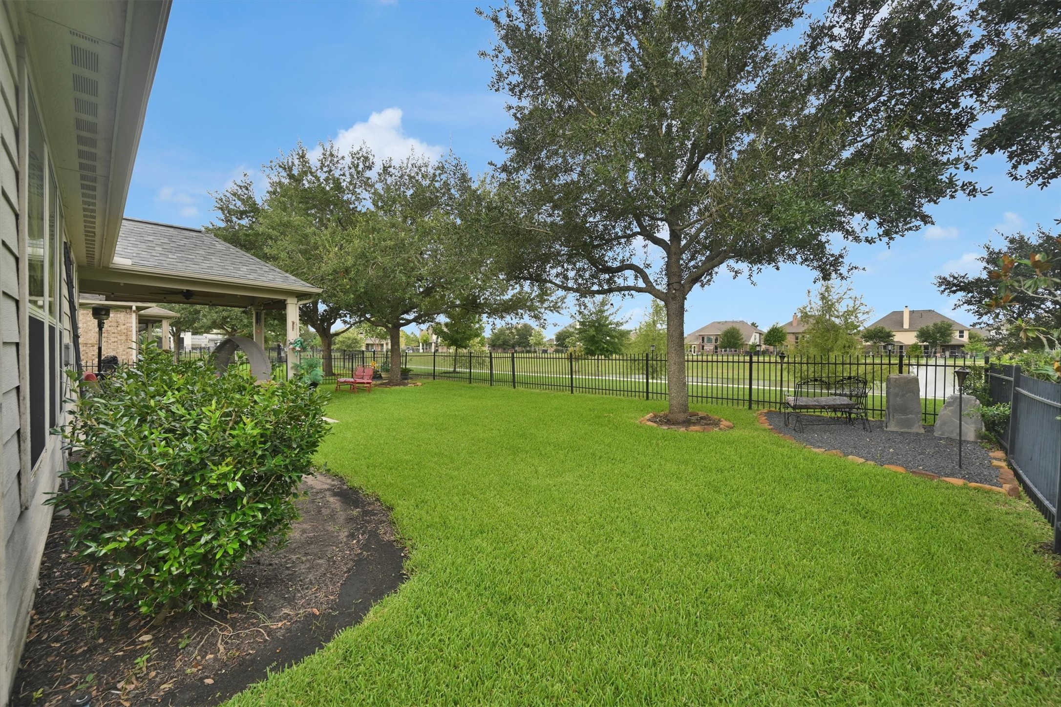 8227 Clover Leaf Drive Property Photo 1