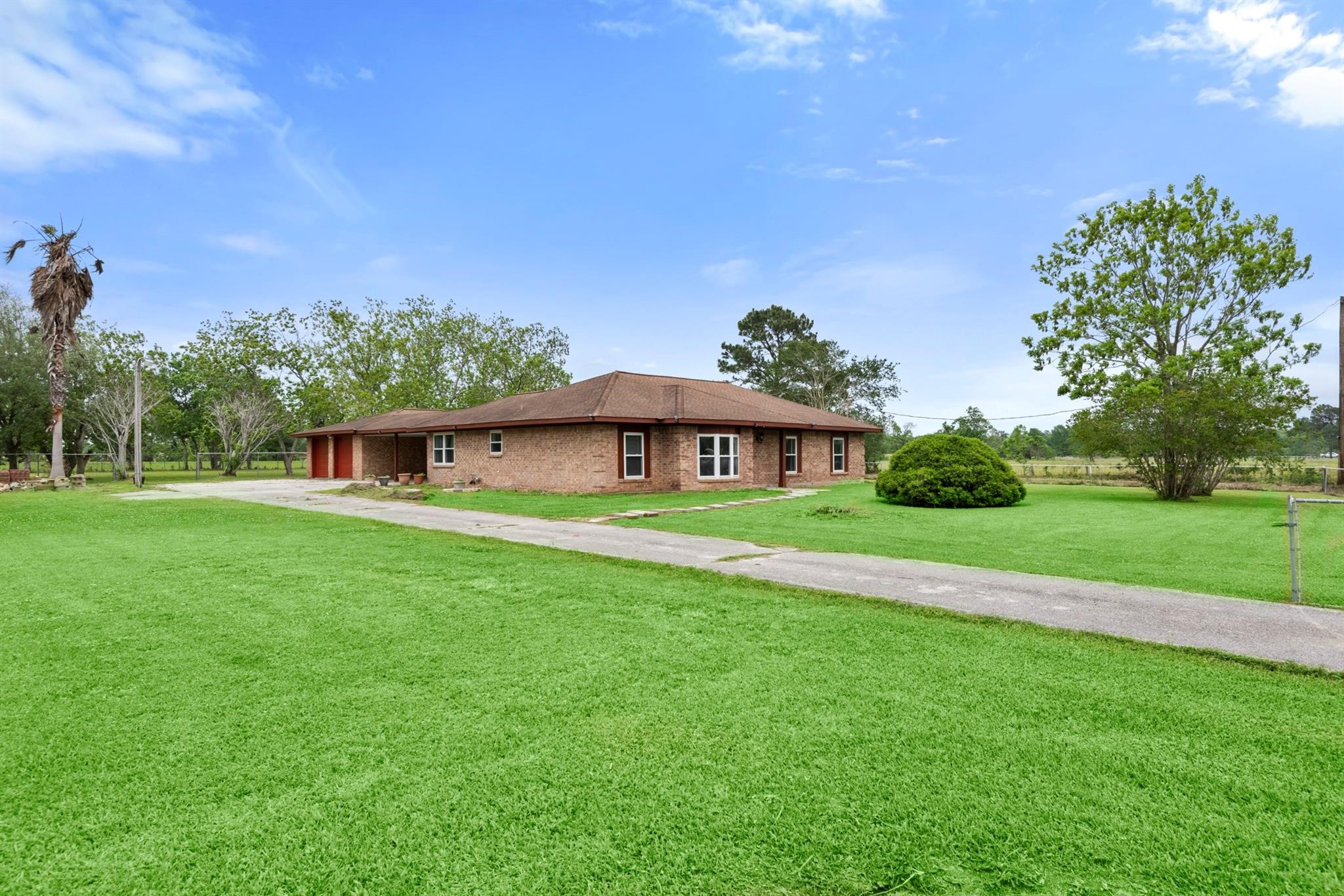 318 County Road 296d Property Photo 1