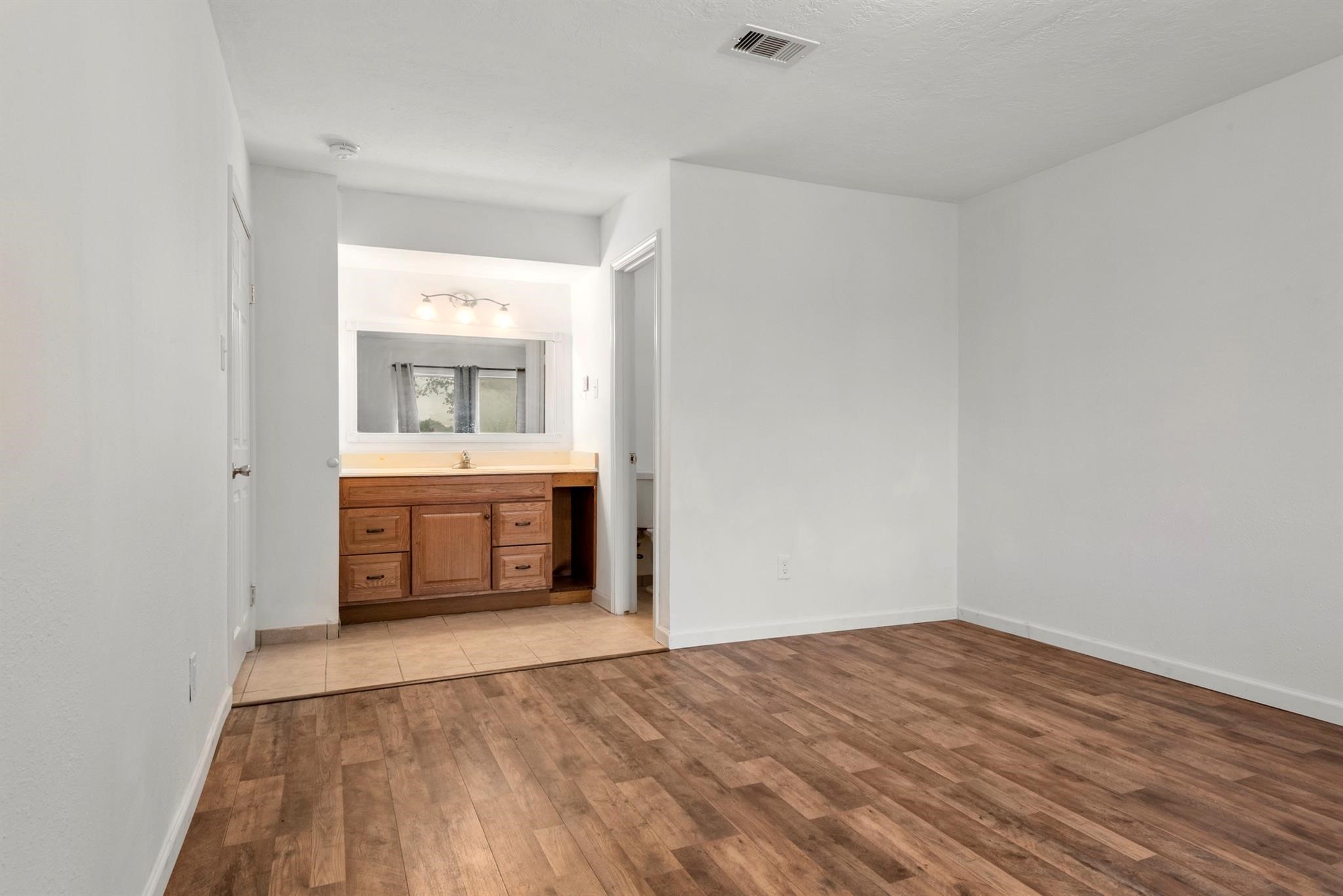 318 County Road 296d Property Photo 16