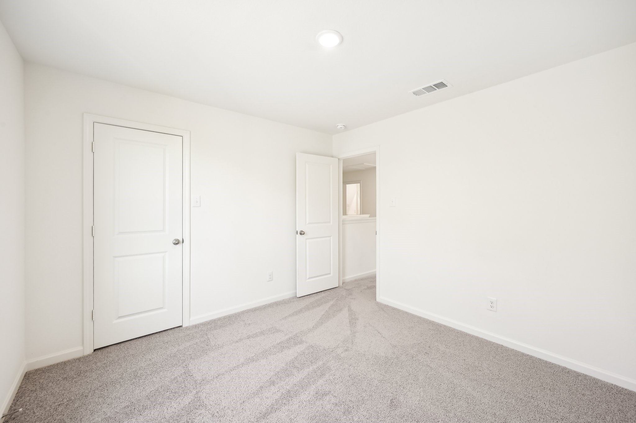 2206 Blue Mariner Path Property Photo 12