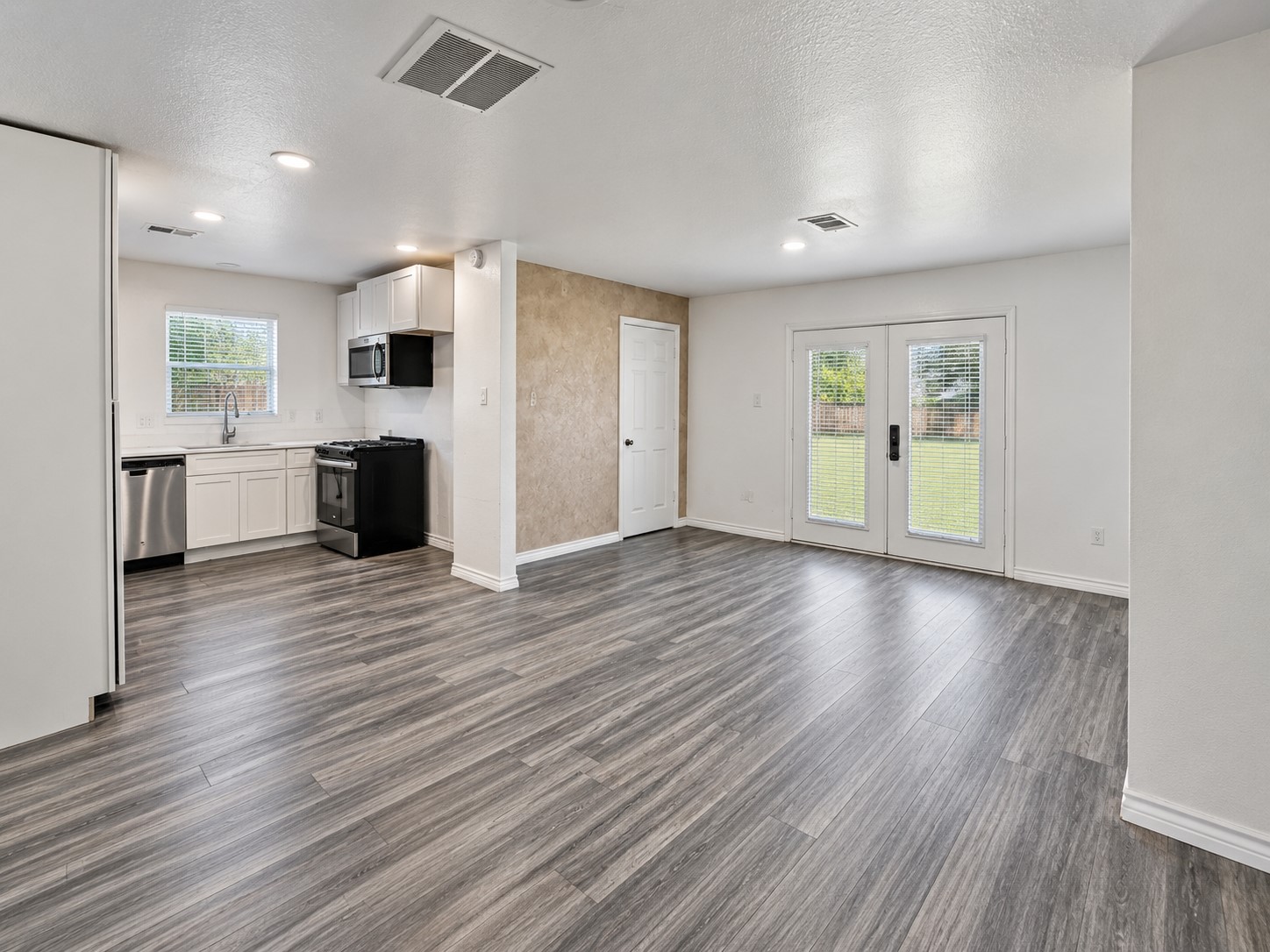 4910 Croker Ridge Road Property Photo 6