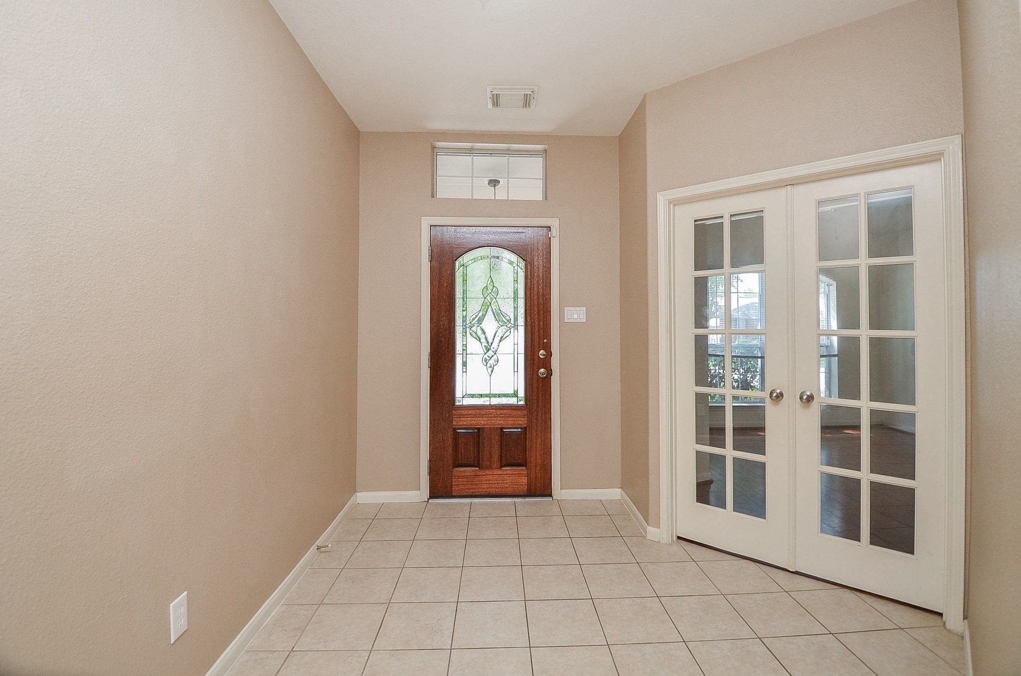 26822 Kingston Glen Lane Property Photo 3
