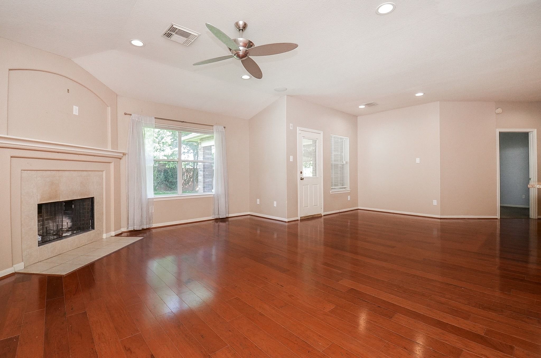 26822 Kingston Glen Lane Property Photo 7