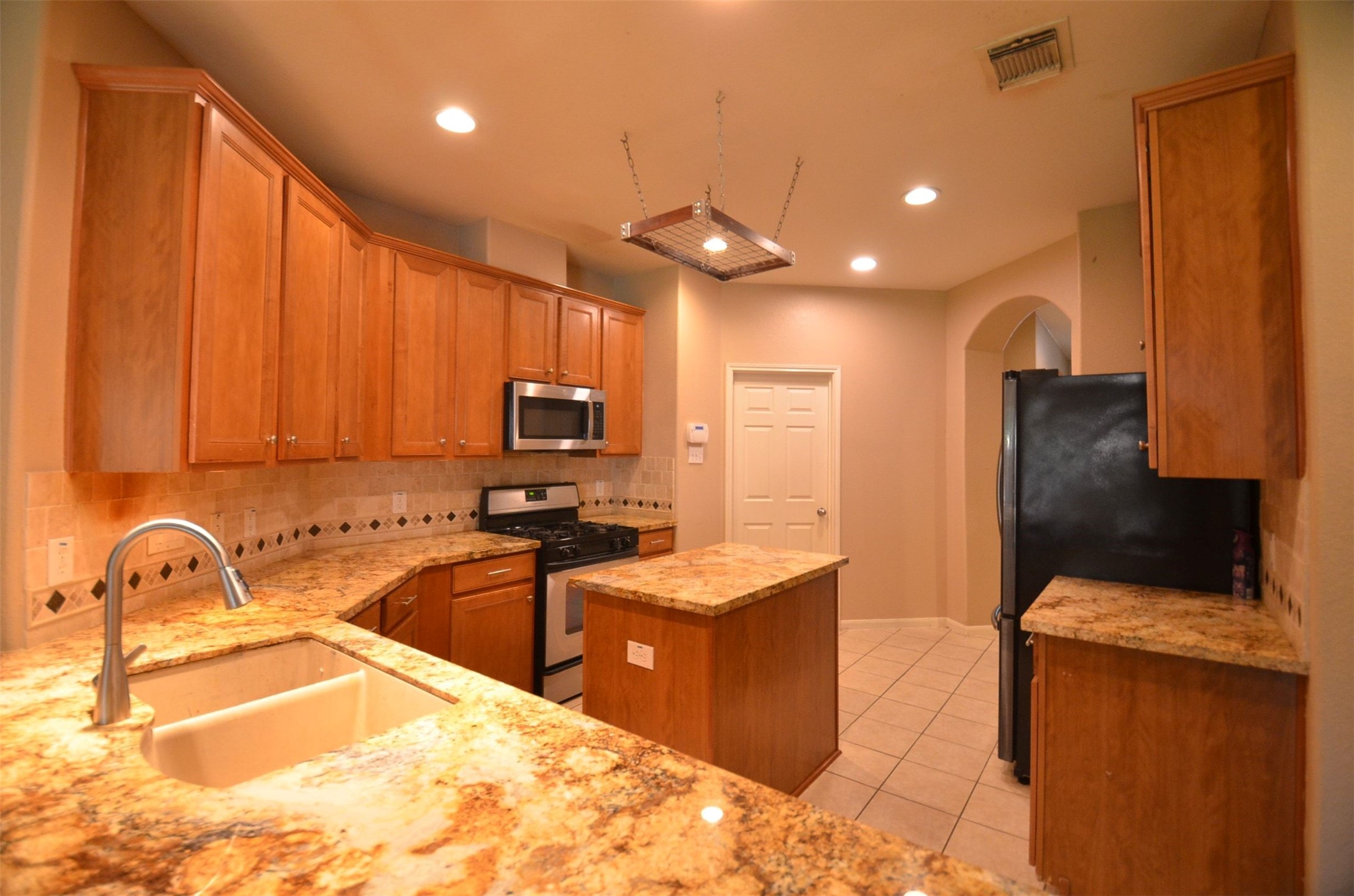 26822 Kingston Glen Lane Property Photo 14