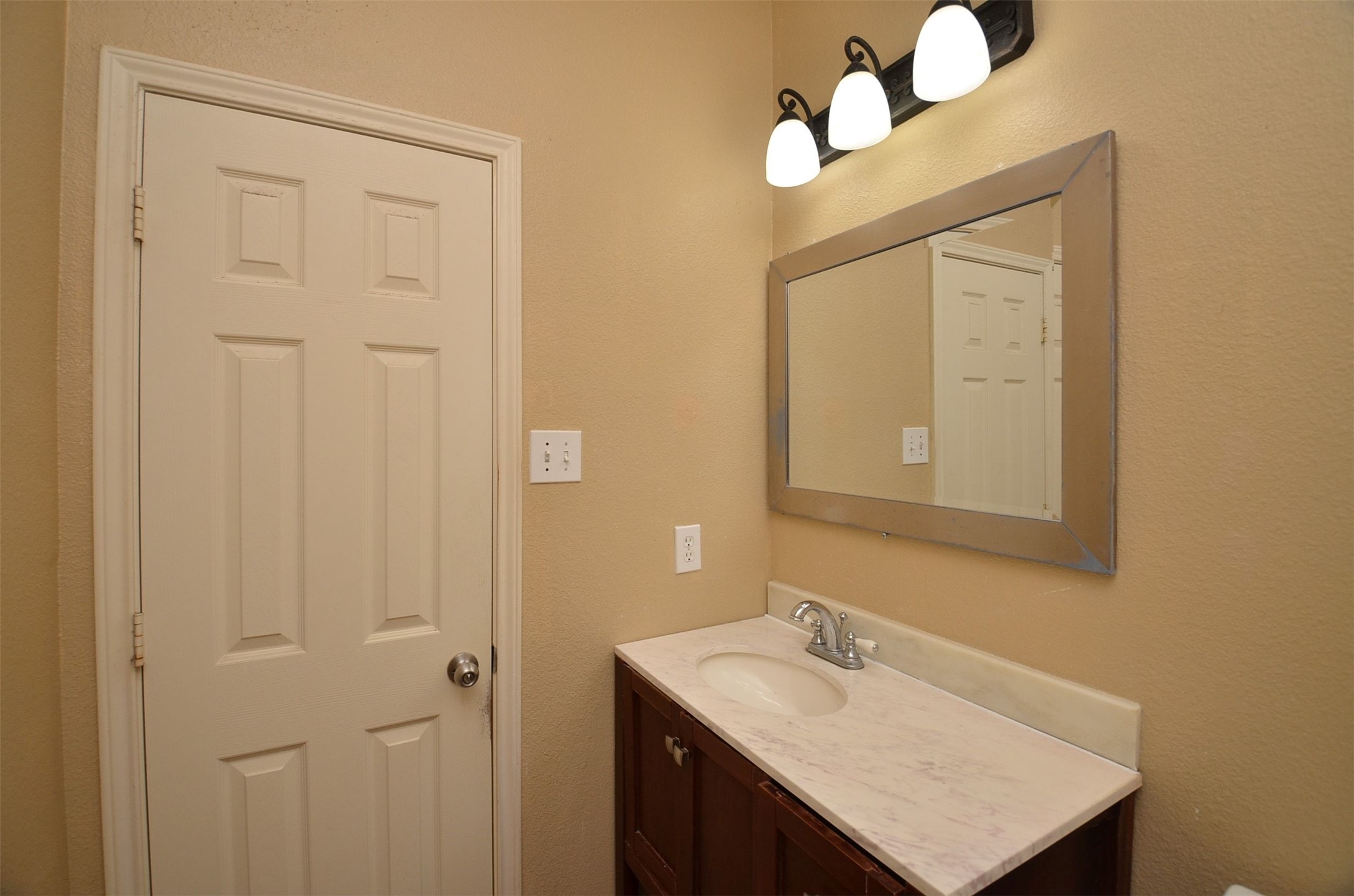 26822 Kingston Glen Lane Property Photo 25