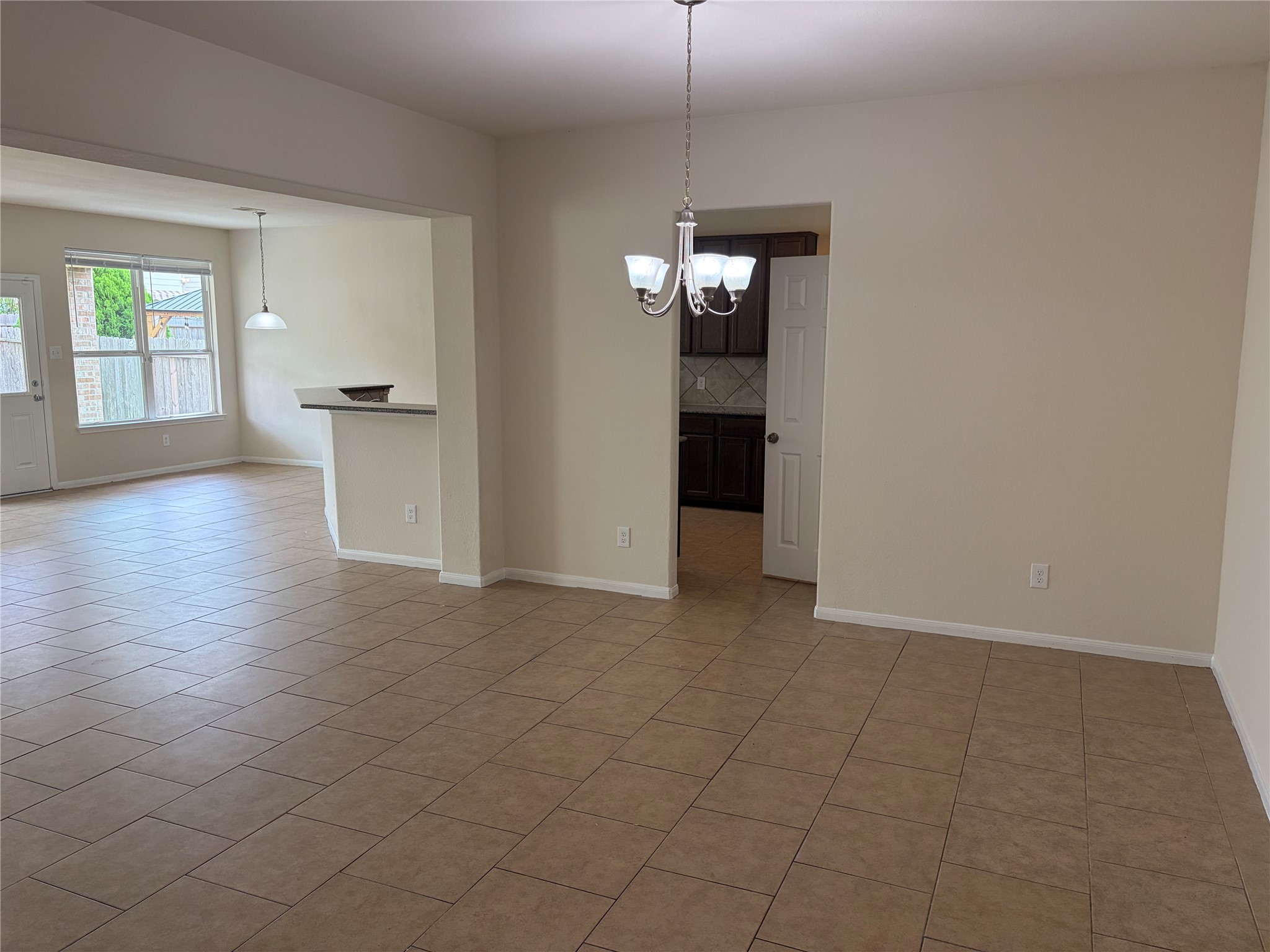 20807 Fair Walnut Way Property Photo 5