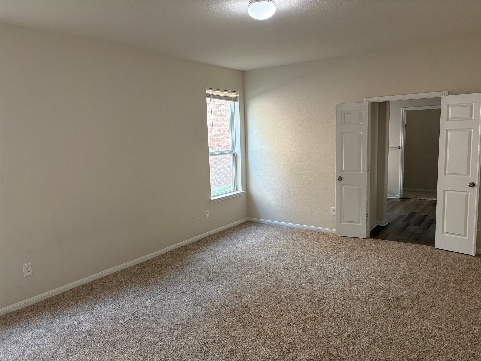 20807 Fair Walnut Way Property Photo 31