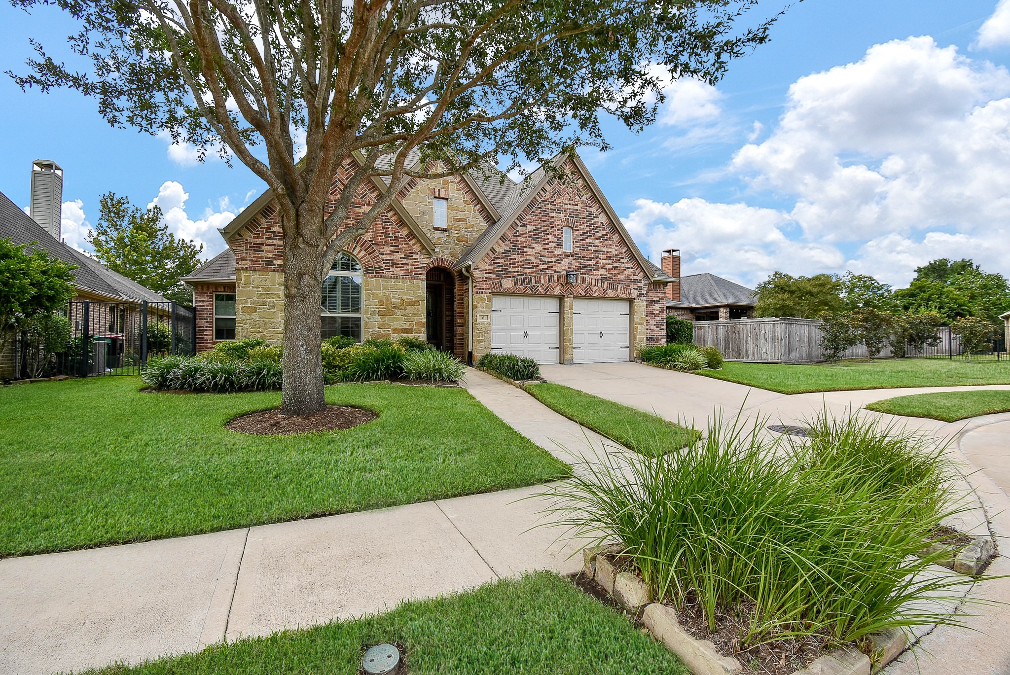 6 Willow Tree Court Property Photo 1