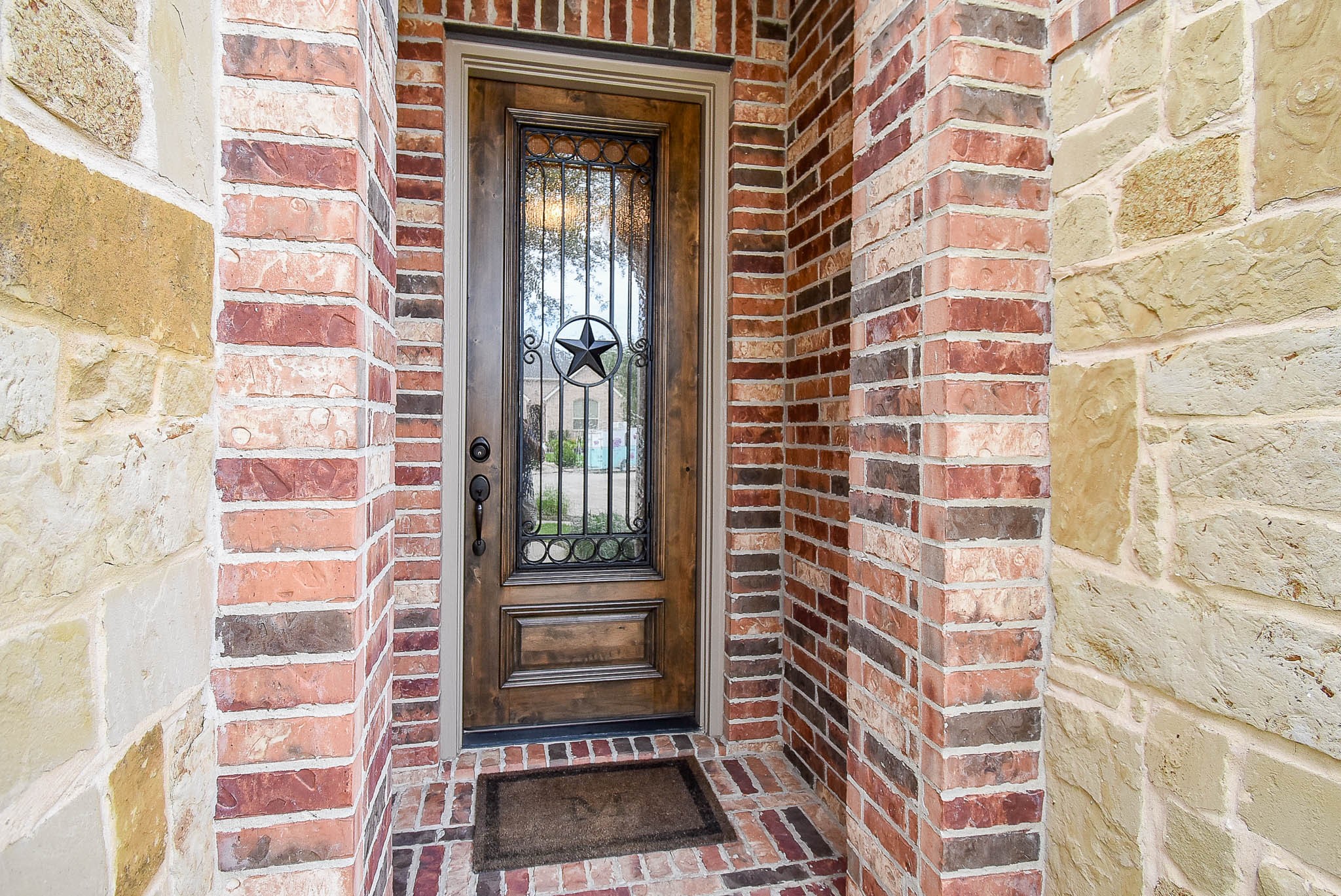 6 Willow Tree Court Property Photo 3
