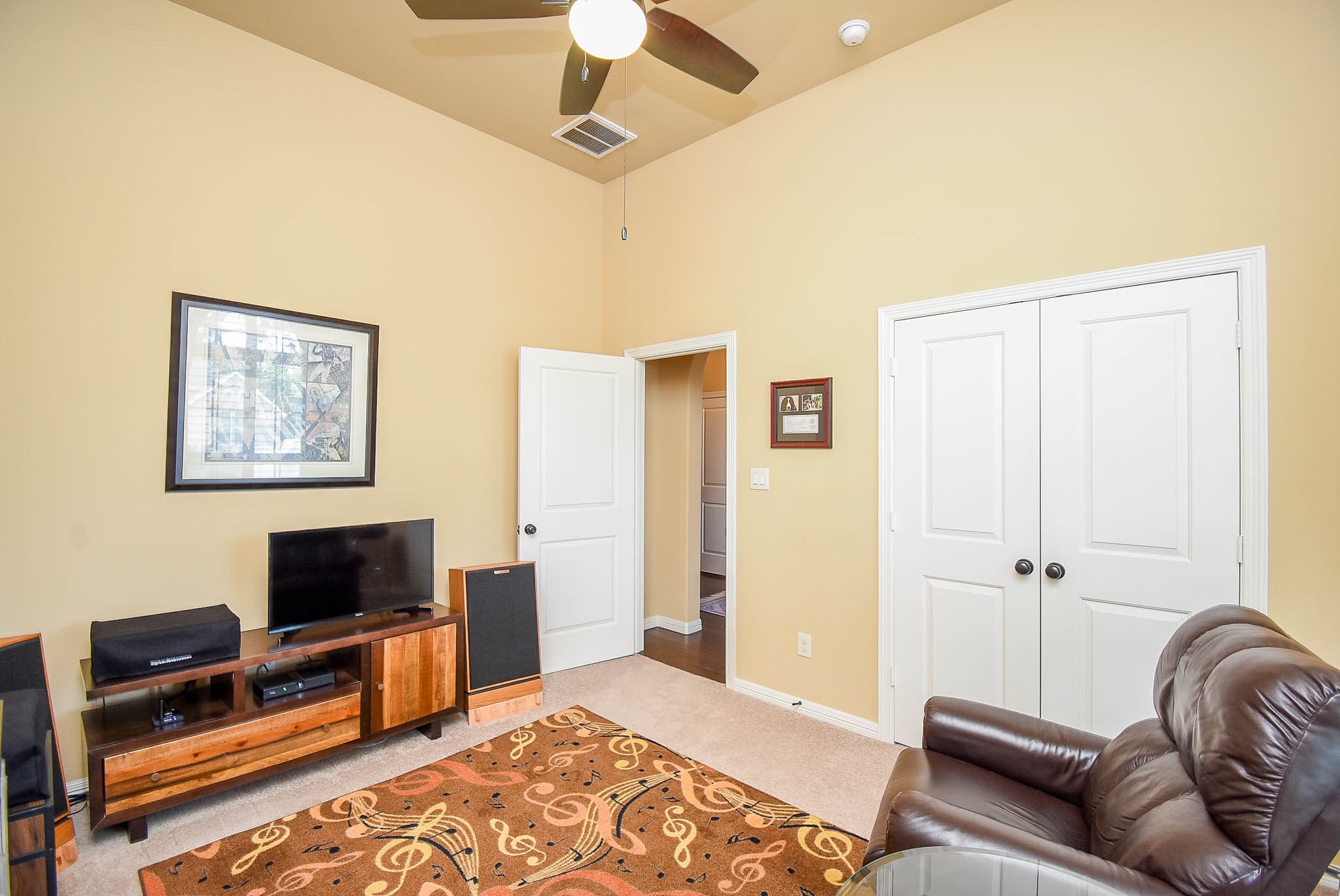 6 Willow Tree Court Property Photo 7