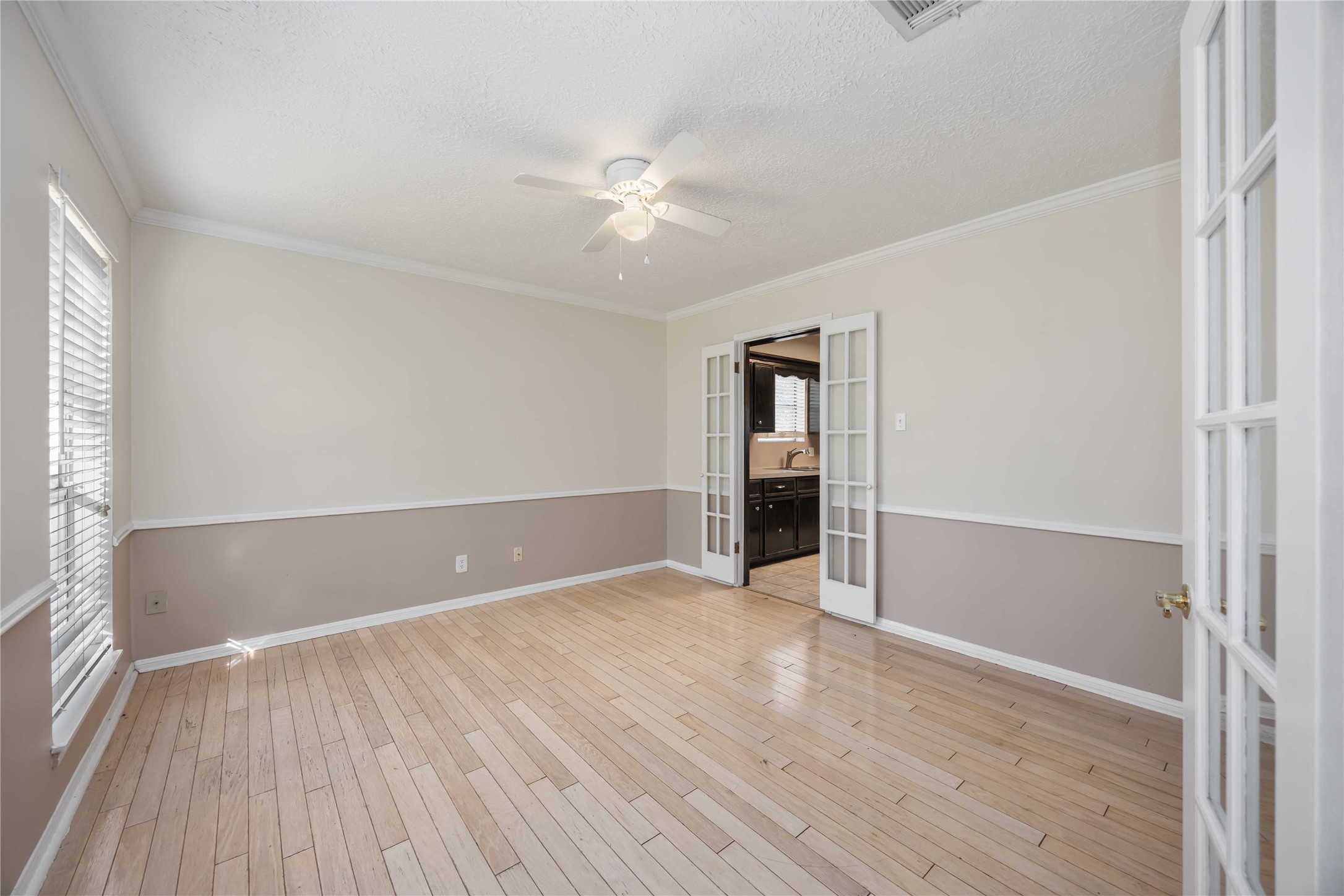 5411 Mossy Timbers Drive Property Photo 9
