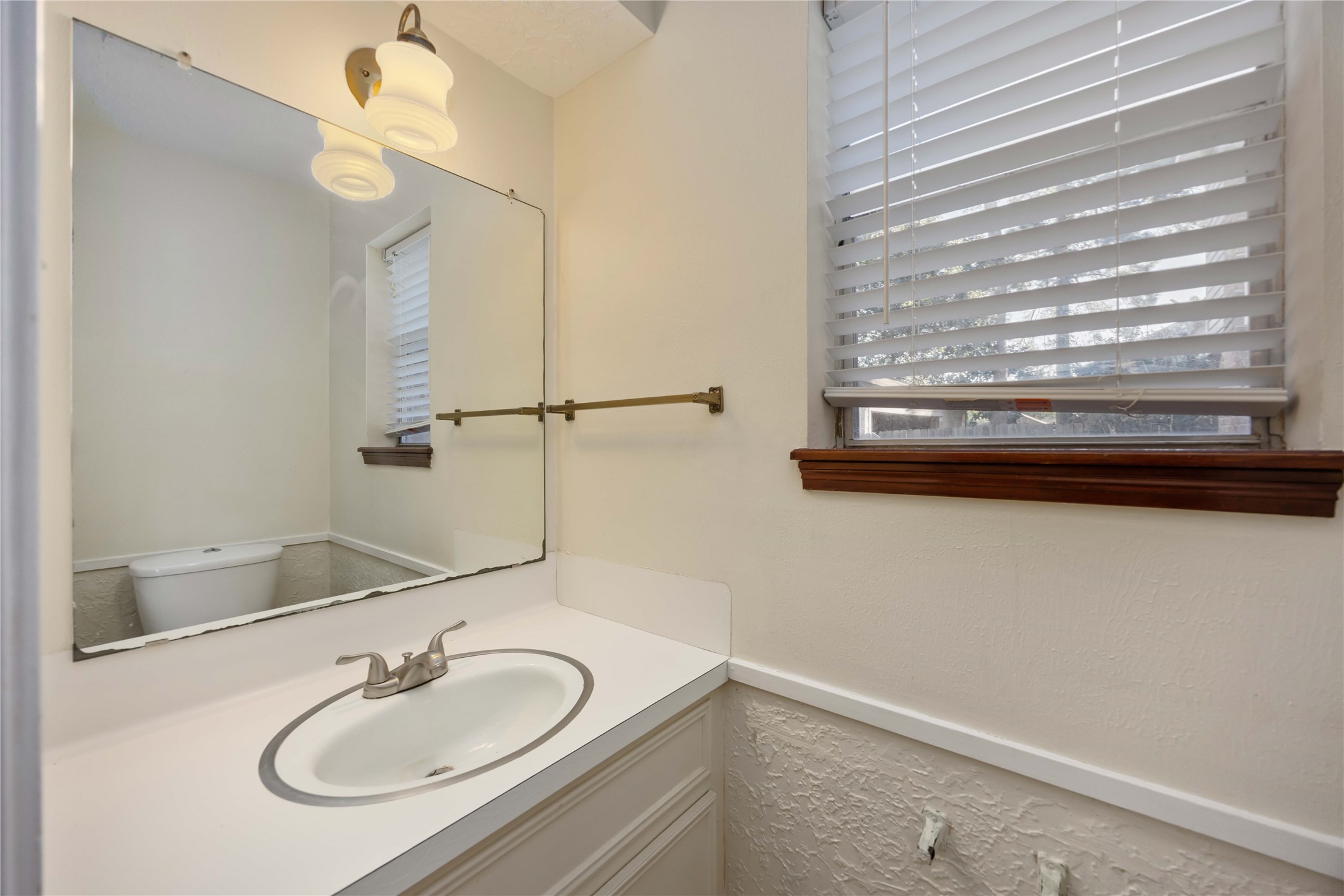 5411 Mossy Timbers Drive Property Photo 11