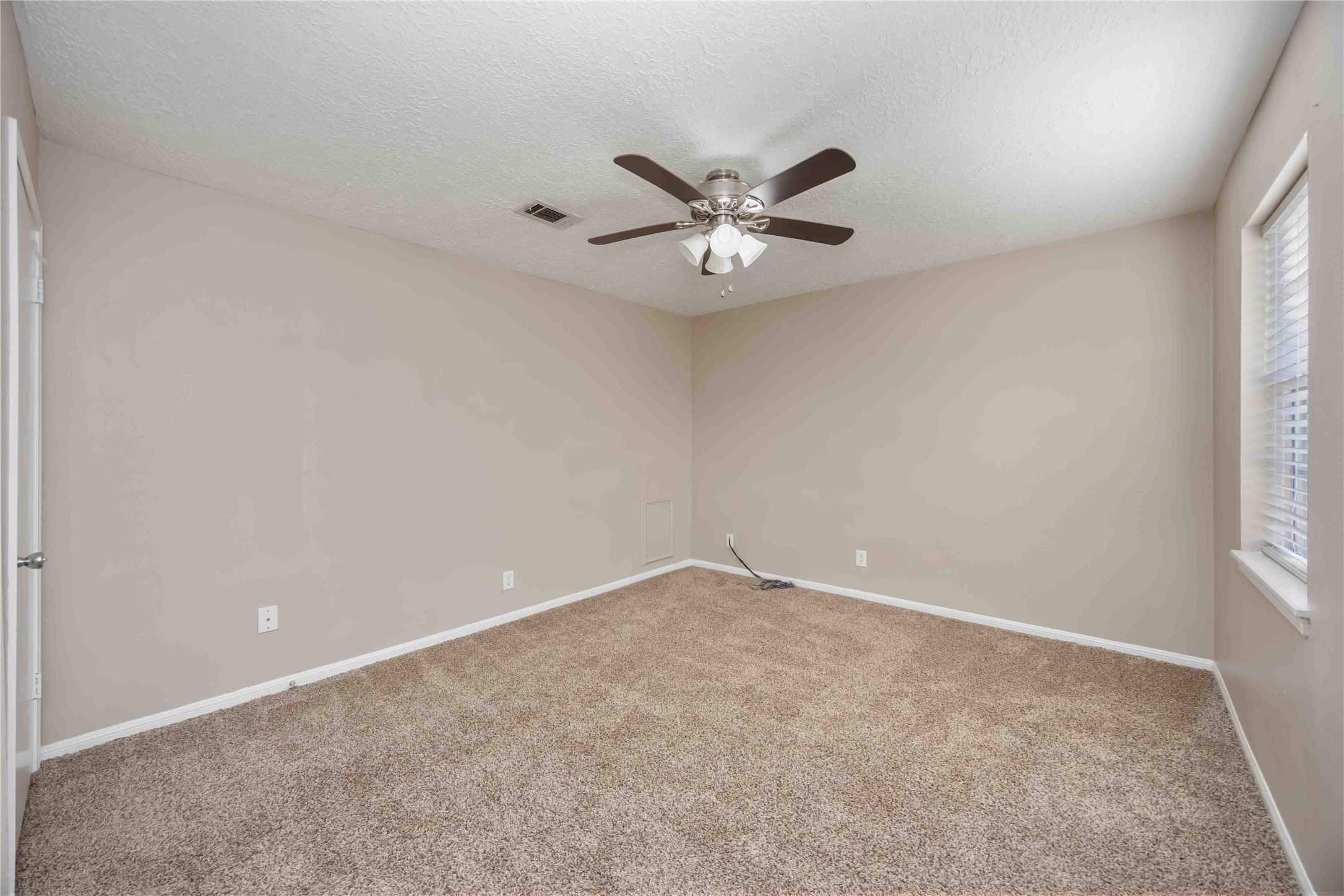 5411 Mossy Timbers Drive Property Photo 24